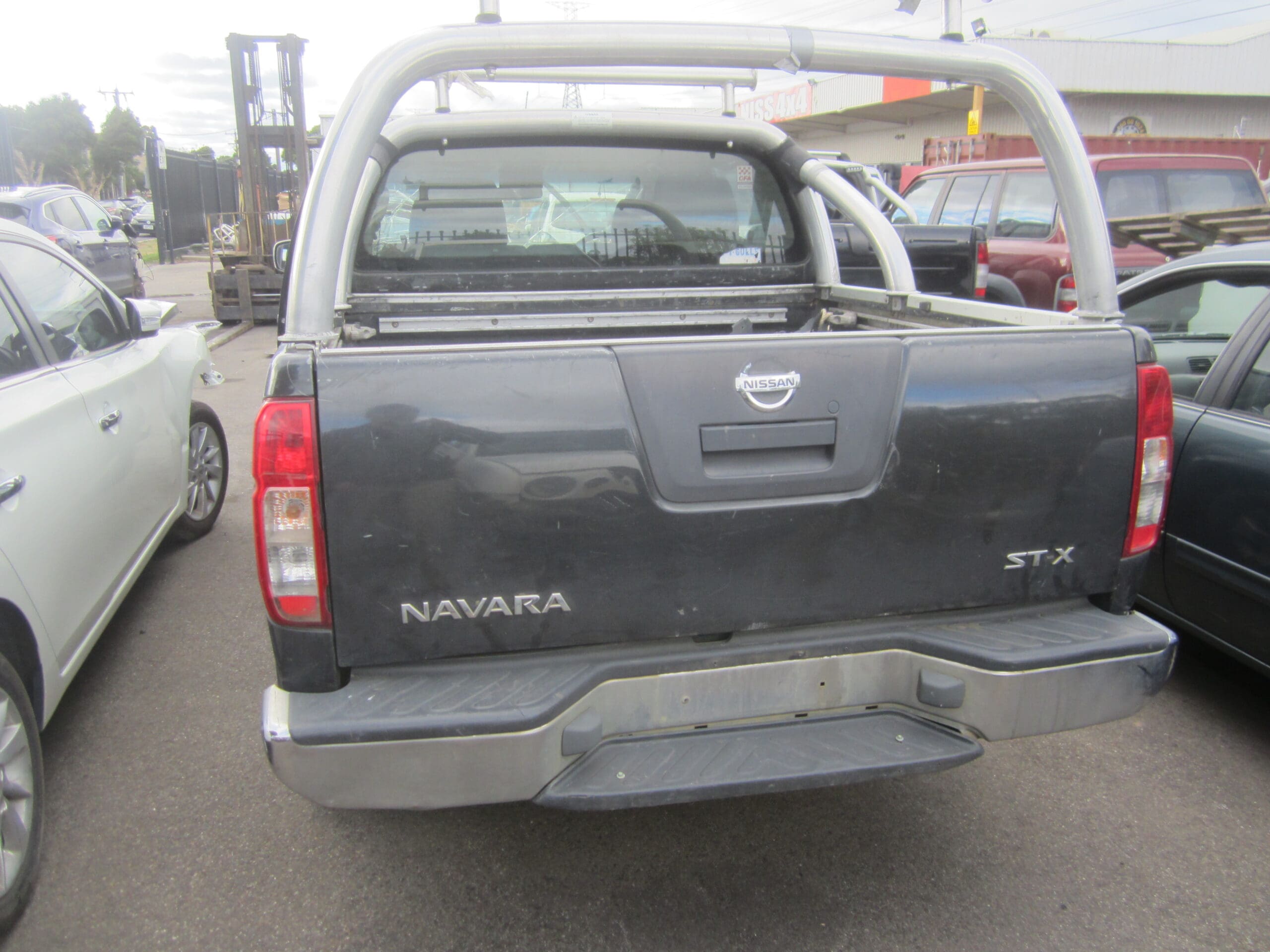 NISSAN NAVARA D40 VSK ST-X YD25 DIESEL 2008 WRECKING