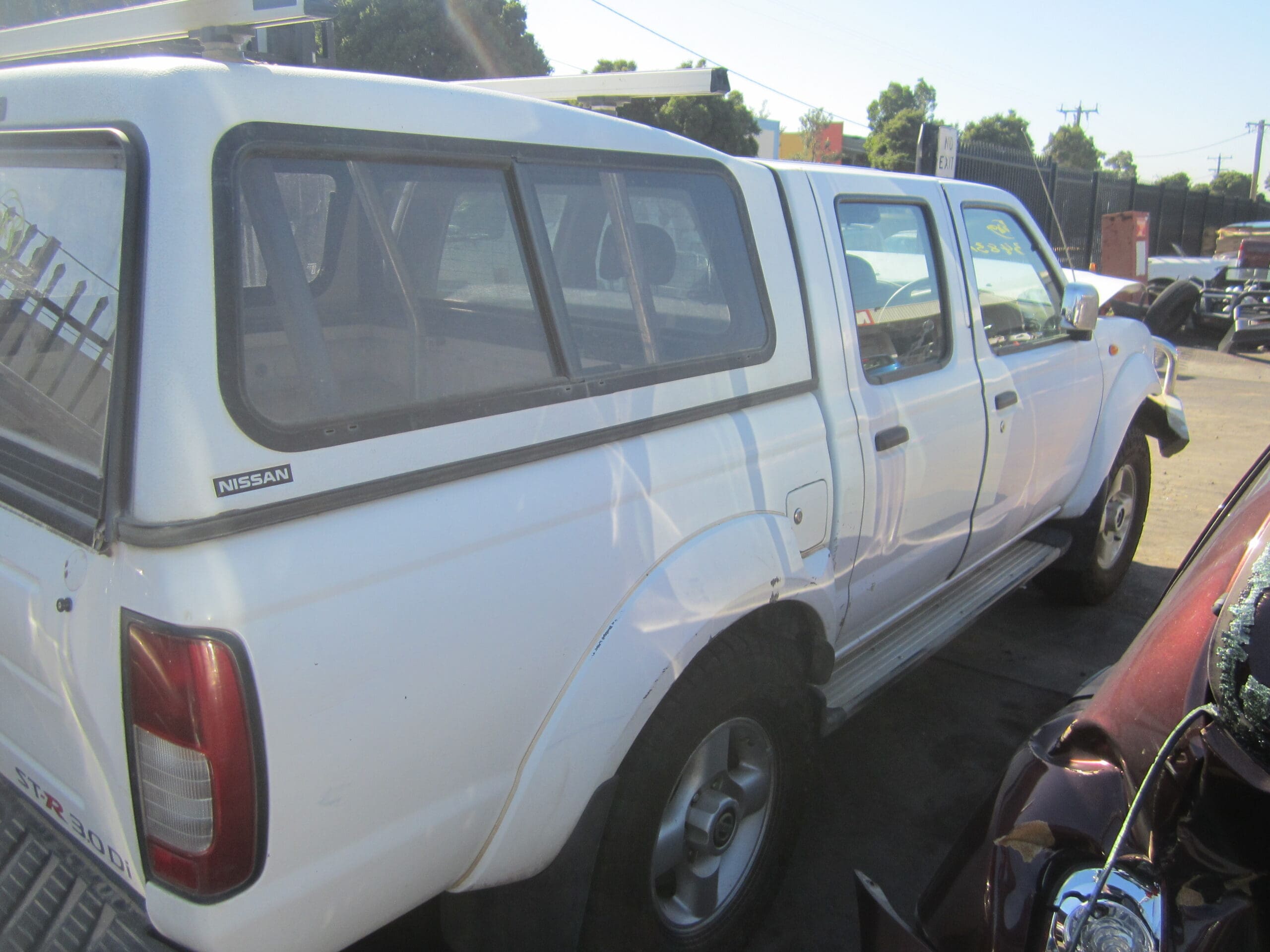 NISSAN NAVARA D22 ST-R ZD30 DIESEL 4X4 WRECKING