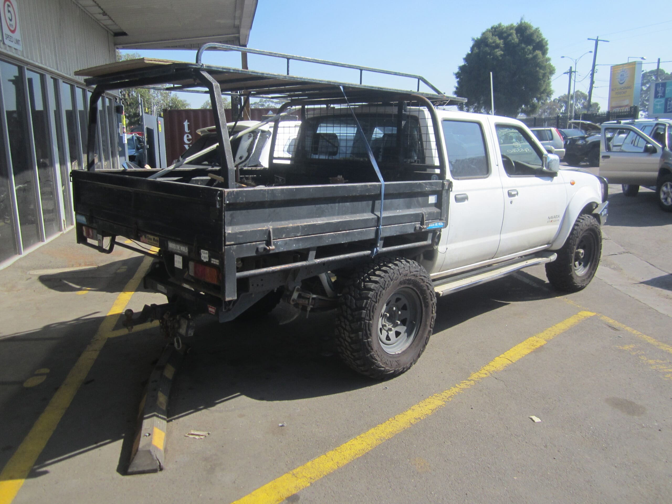 NISSAN NAVARA D22 VG33 V6 PETROL 4X4 2004 WRECKING