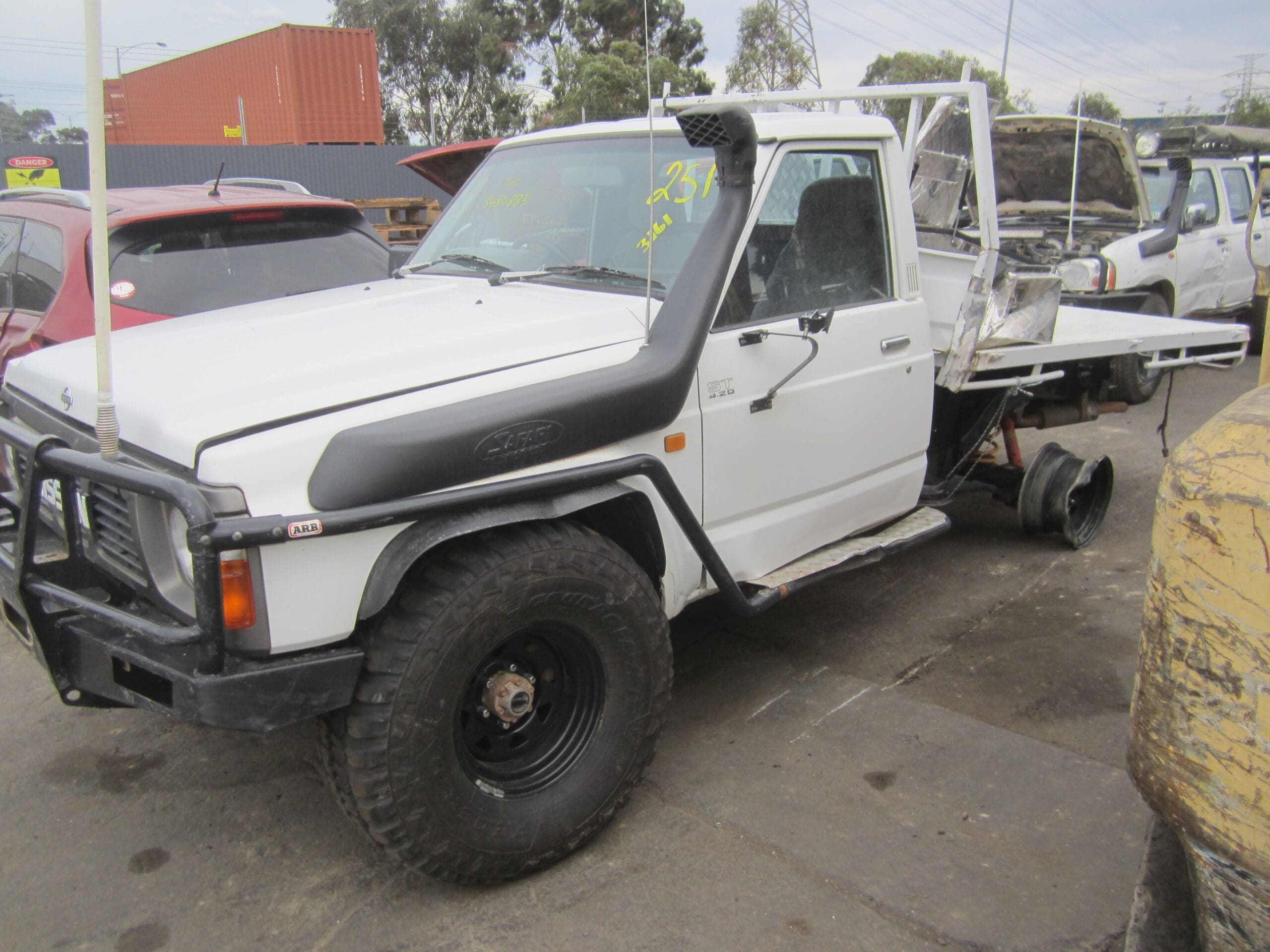 NISSAN PATROL GQ Y60 UTE TD42 DIESEL 1995 WRECKING