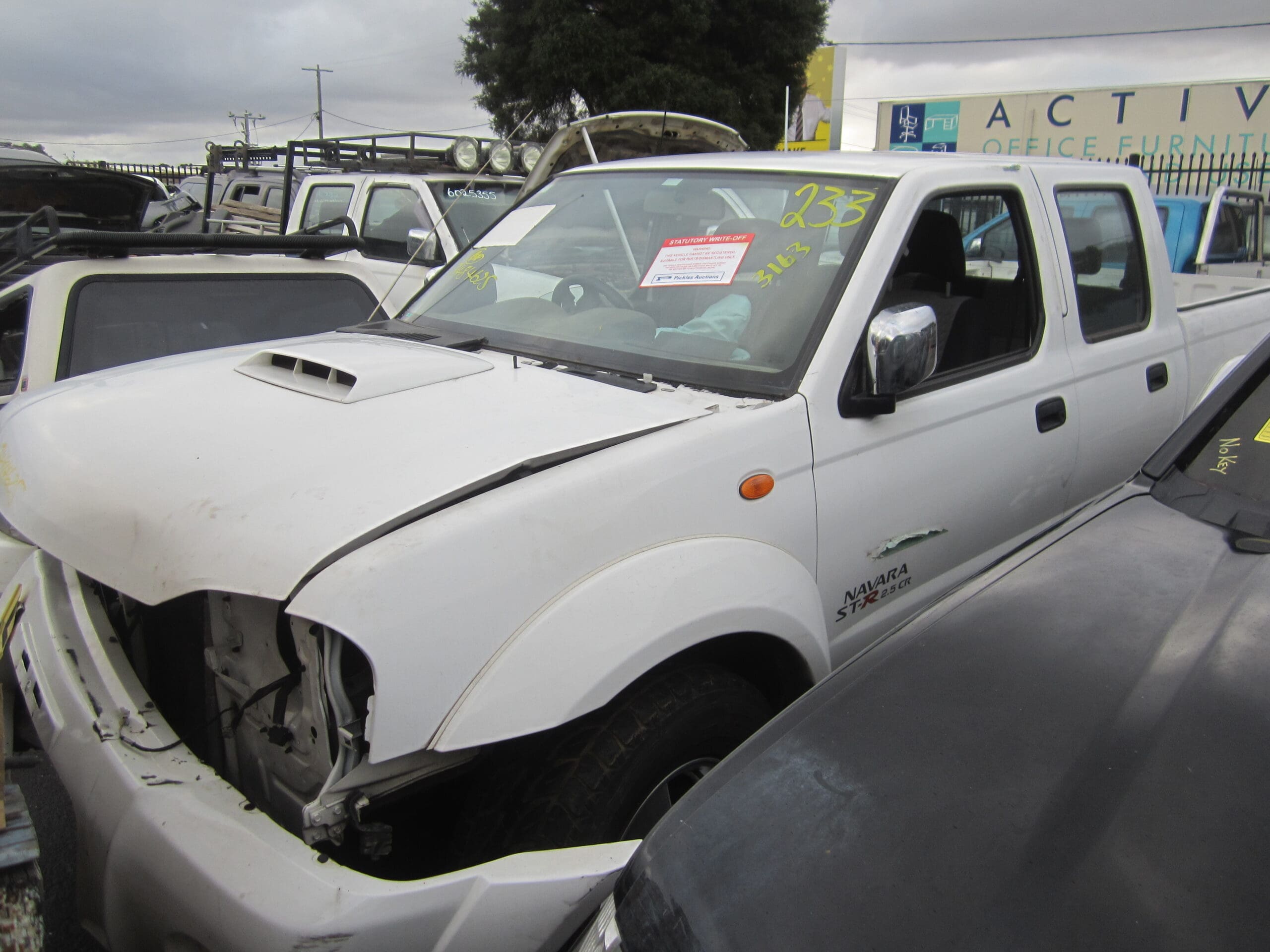 NISSAN NAVARA D22 YD25 DIESEL 4X4 2012 WRECKING