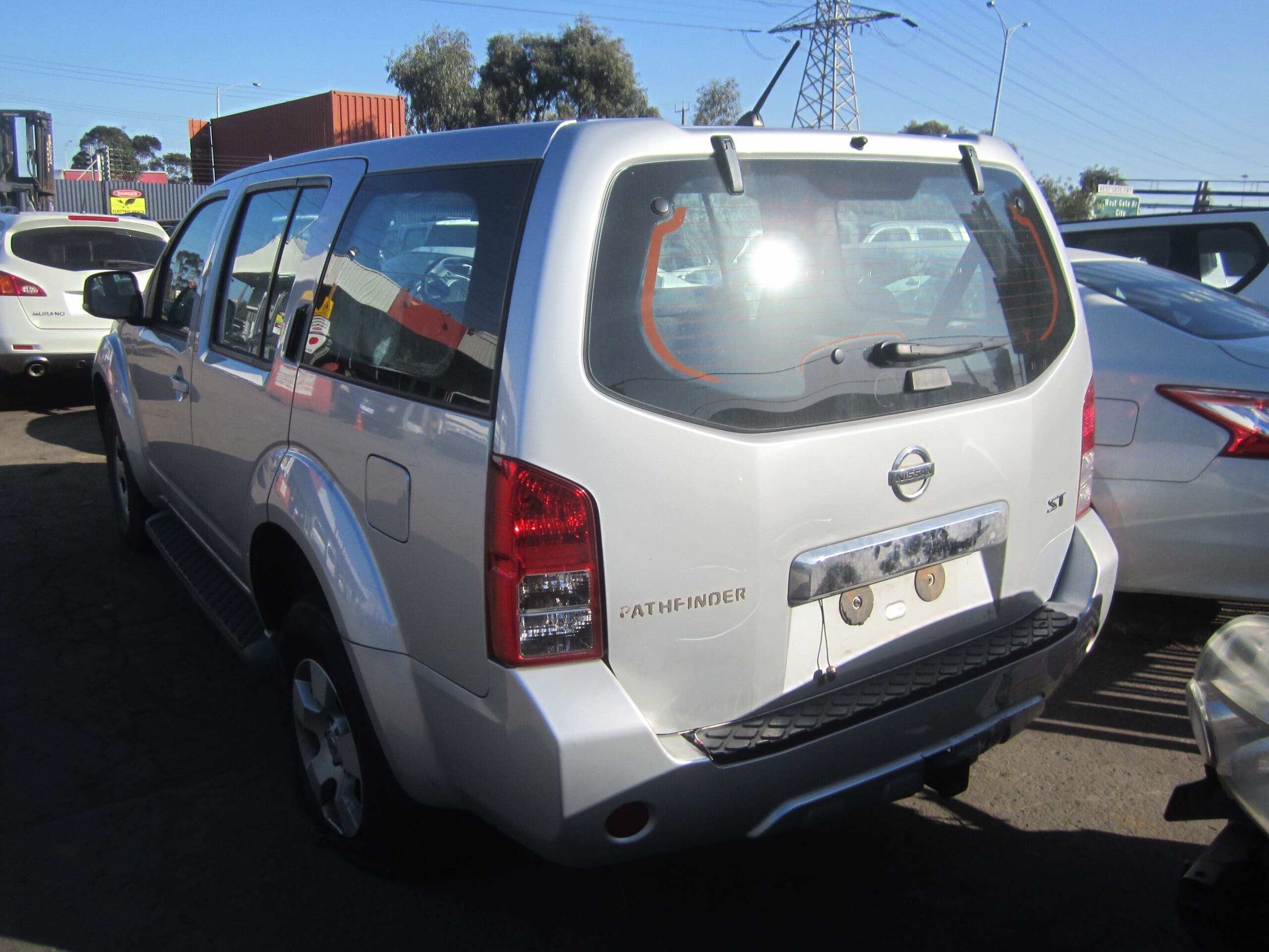 NISSAN PATHFINDER R51 ST YD25 DIESEL 2012 WRECKING