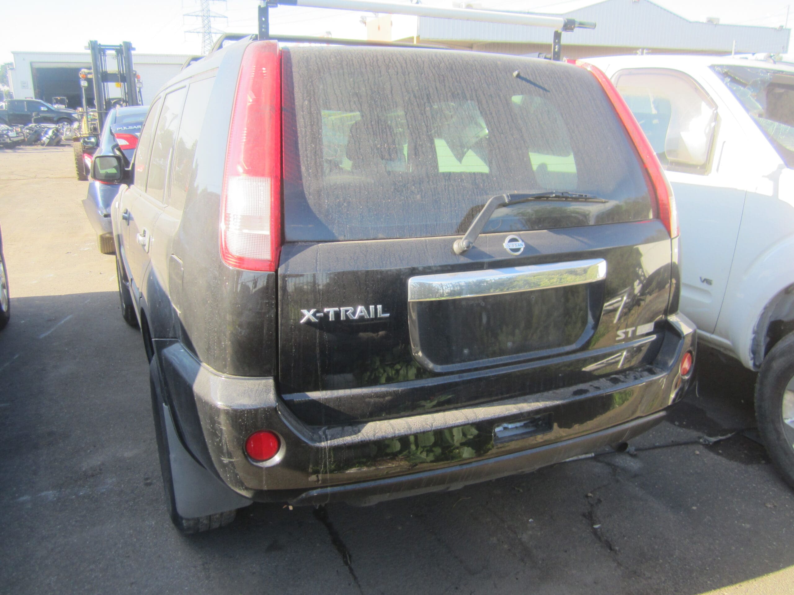 NISSAN X-TRAIL T30 ST QR25 4X4 2005 WRECKING