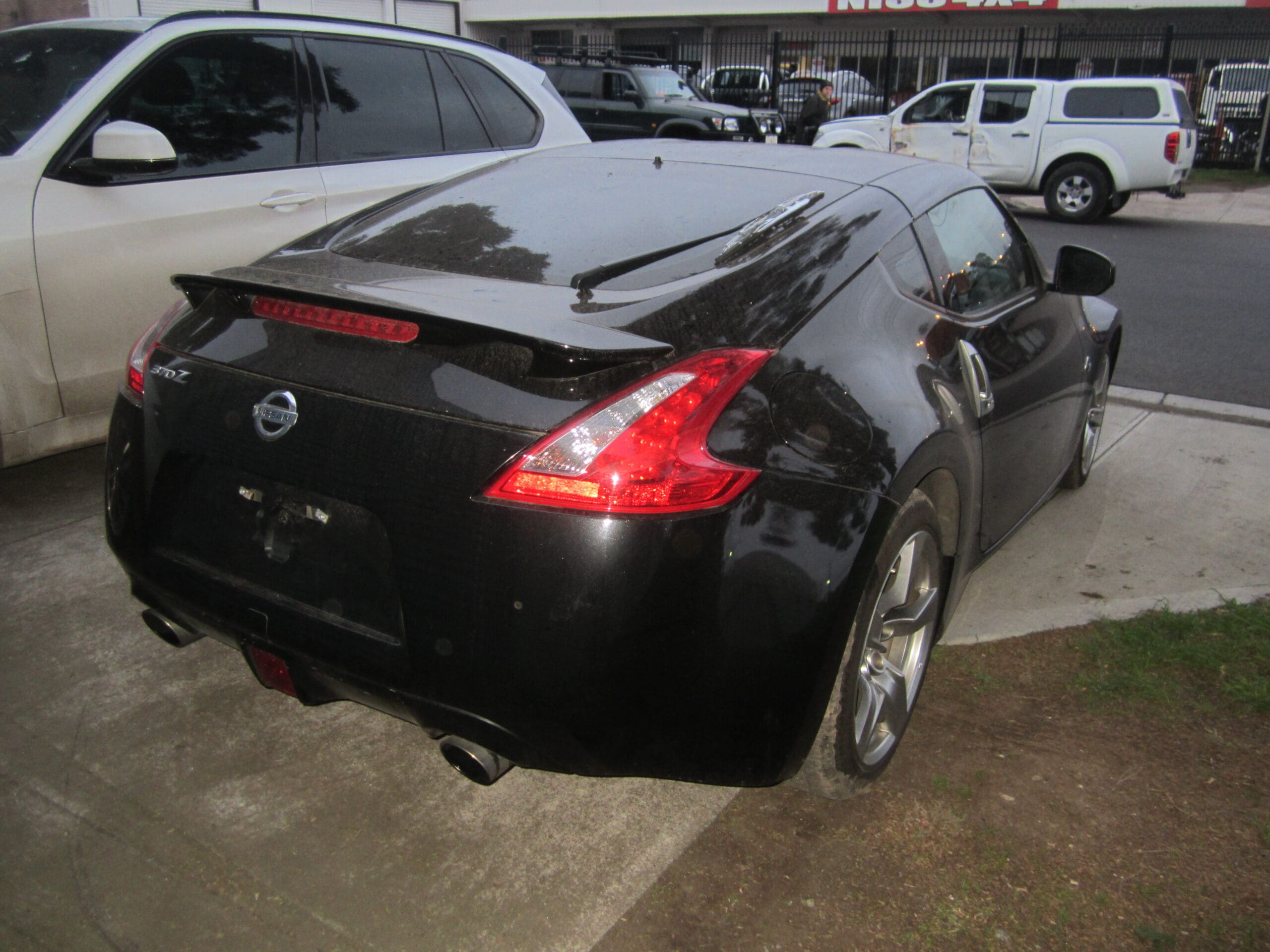 NISSAN 370Z Z34 COUPE VQ37 V6 AUTO 2010 WRECKING