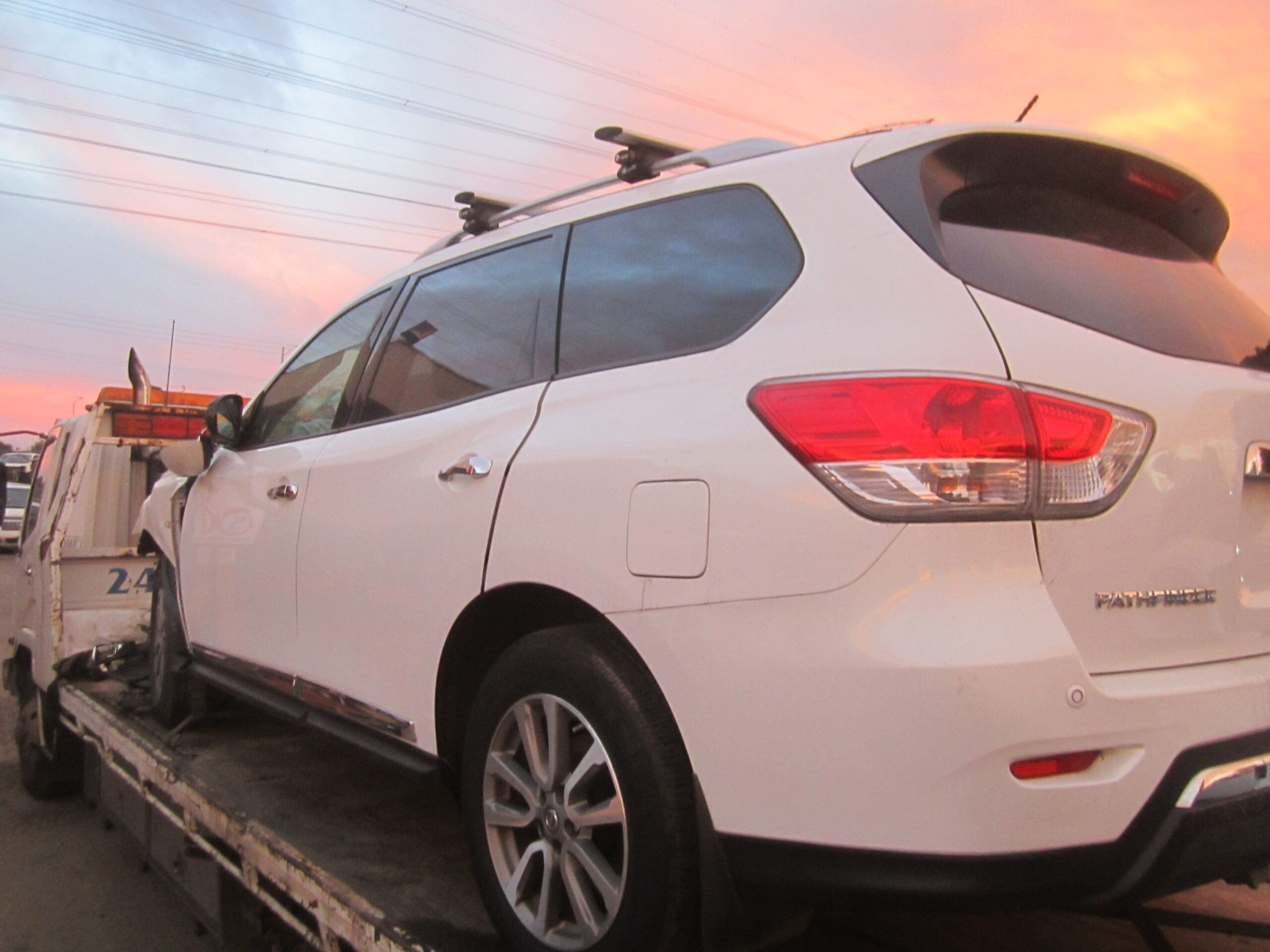 NISSAN PATHFINDER R52 ST-L V6 AUTO 2016 WRECKING