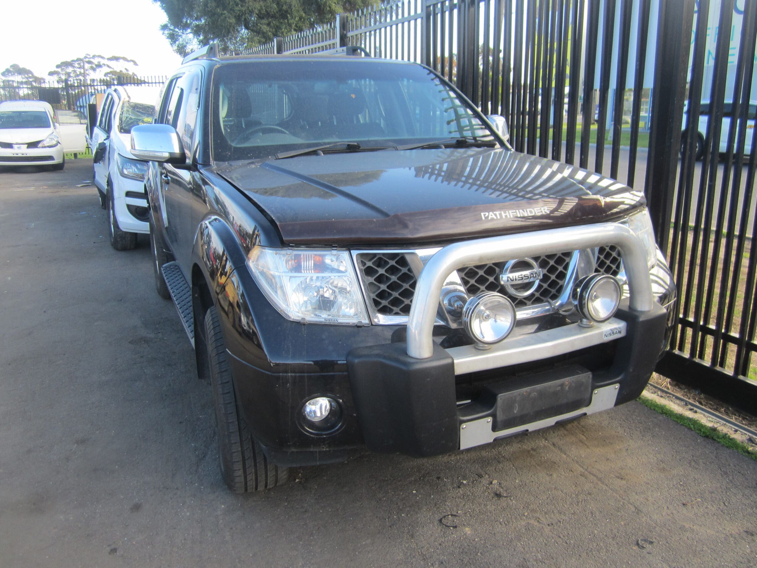NISSAN PATHFINDER R51 YD25 DIESEL 2009 WRECKING