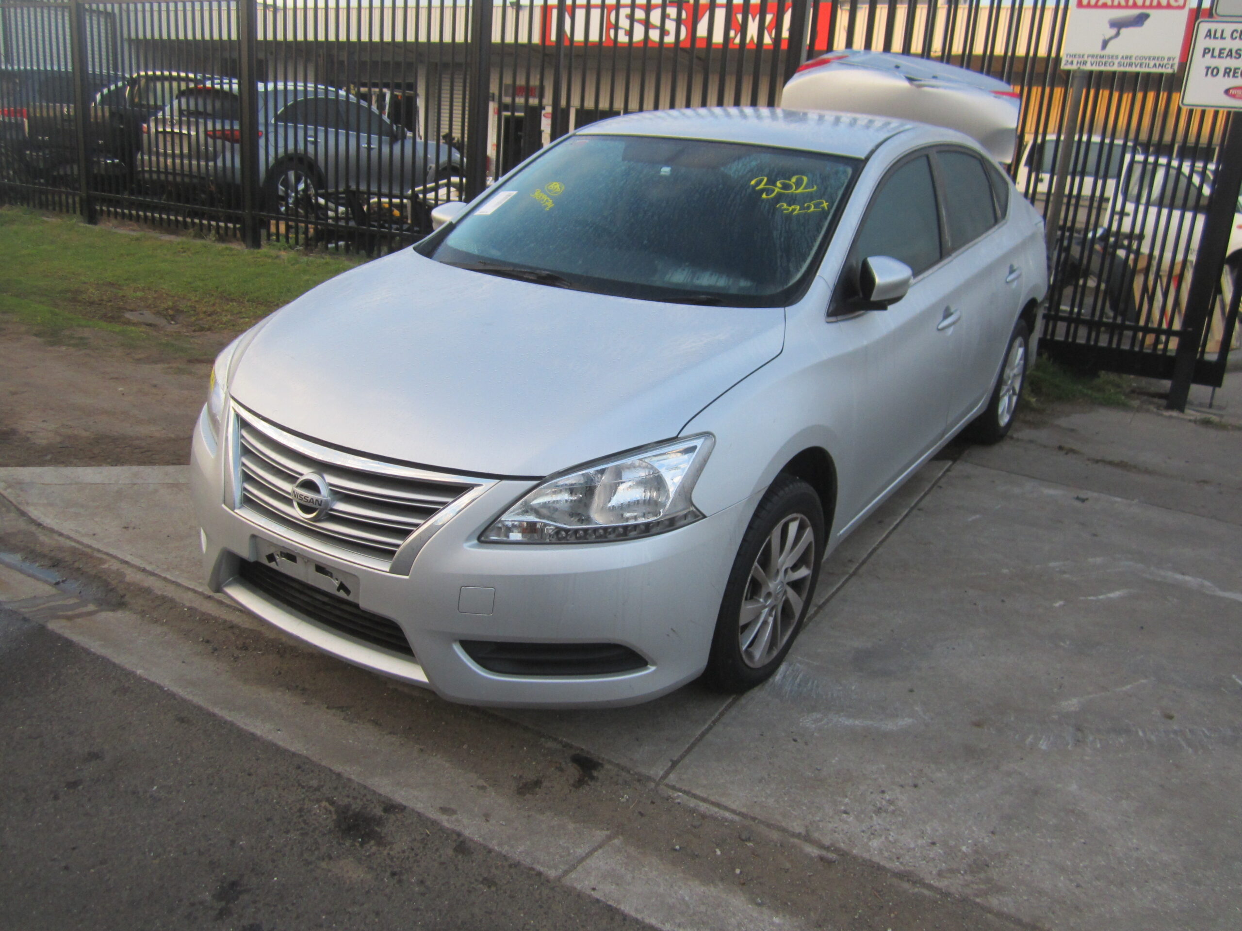 NISSAN PULSAR B17 SEDAN 1.8 AUTO 2014 WRECKING