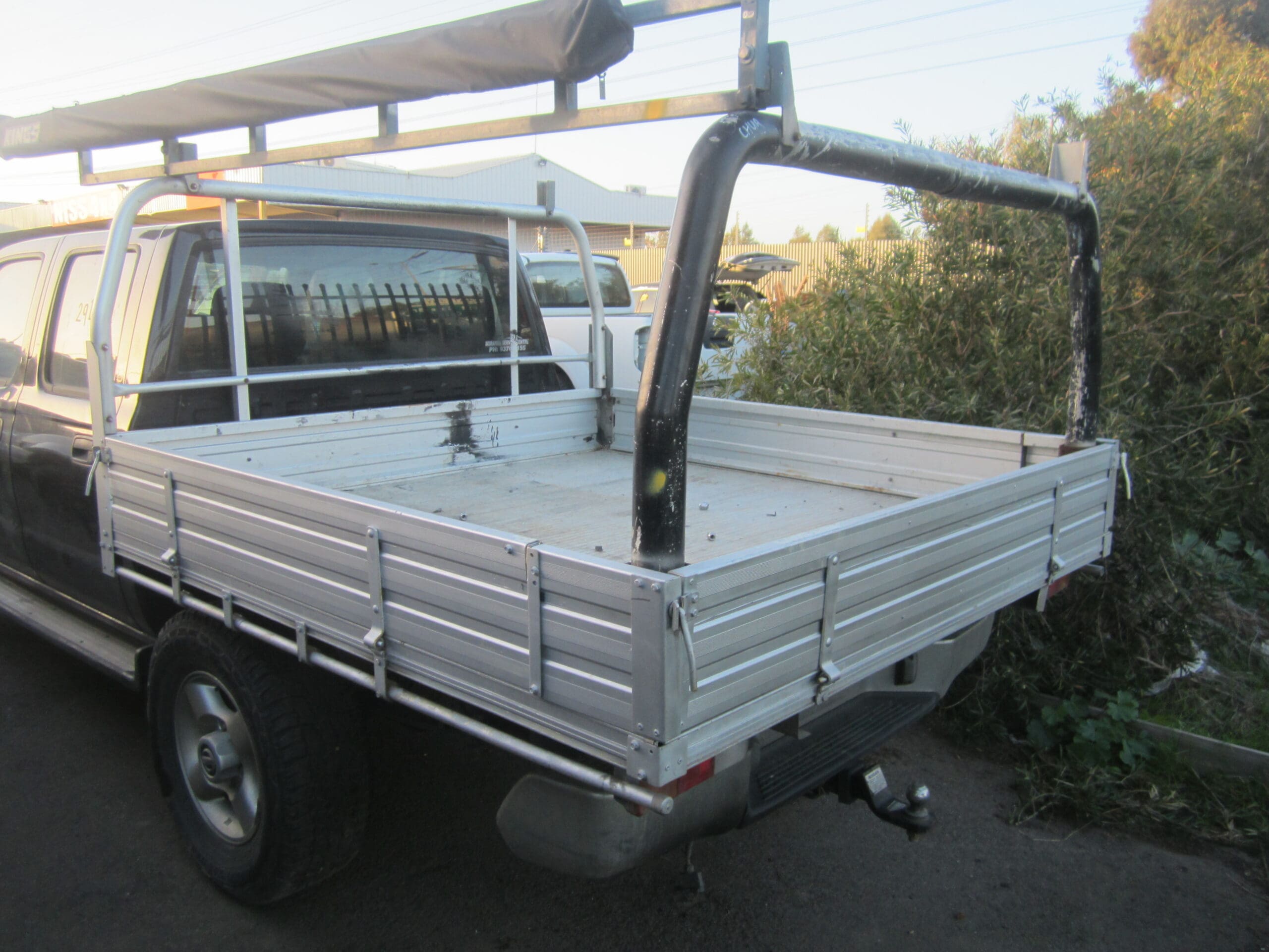 NISSAN NAVARA D22 YD25 DIESEL DUALCAB ALLOY TRAY 2009 WRECKING