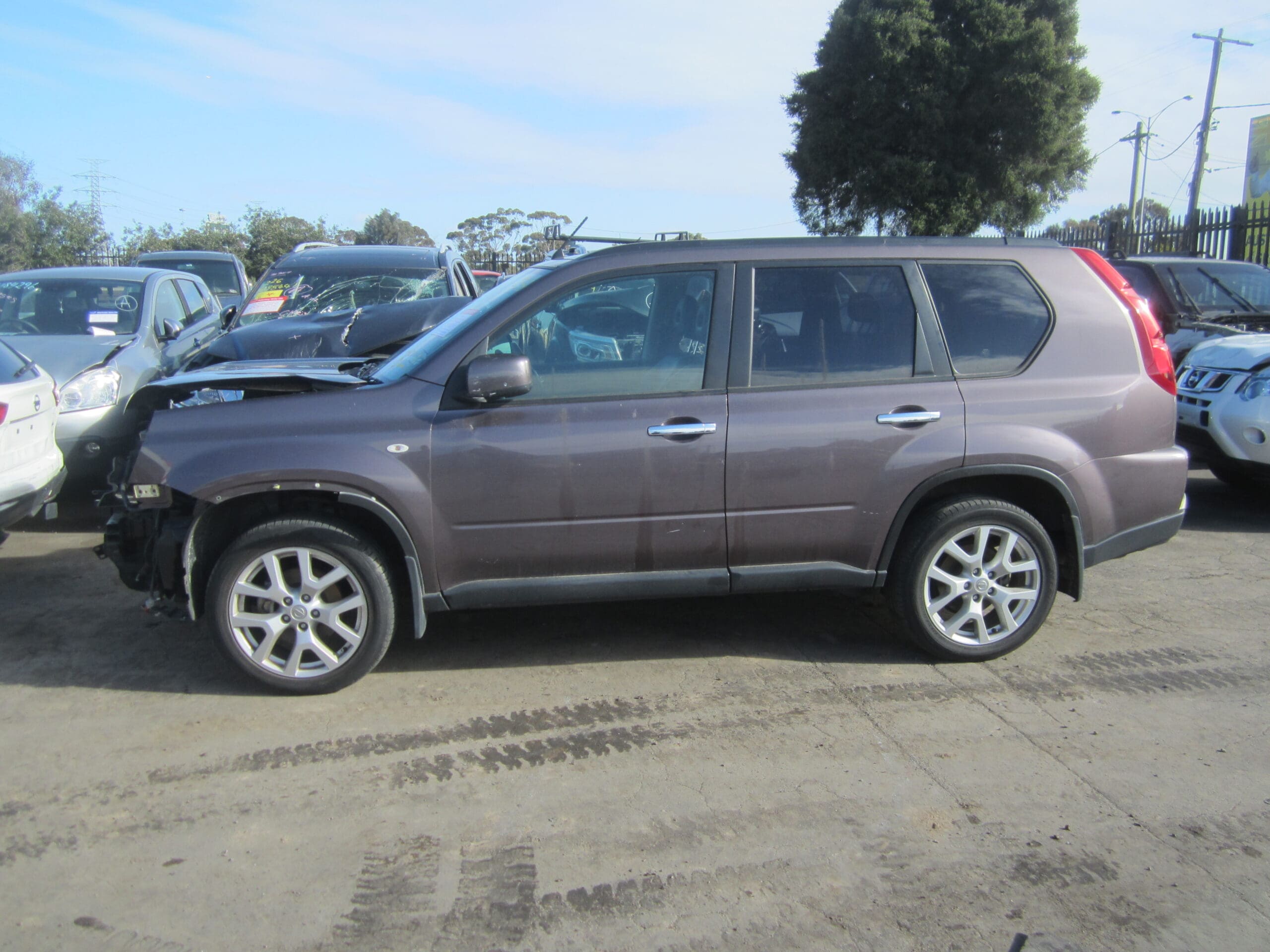 NISSAN X-TRAIL T31 Ti QR25 PETROL CVT AUTO 4X4 2009 WRECKING