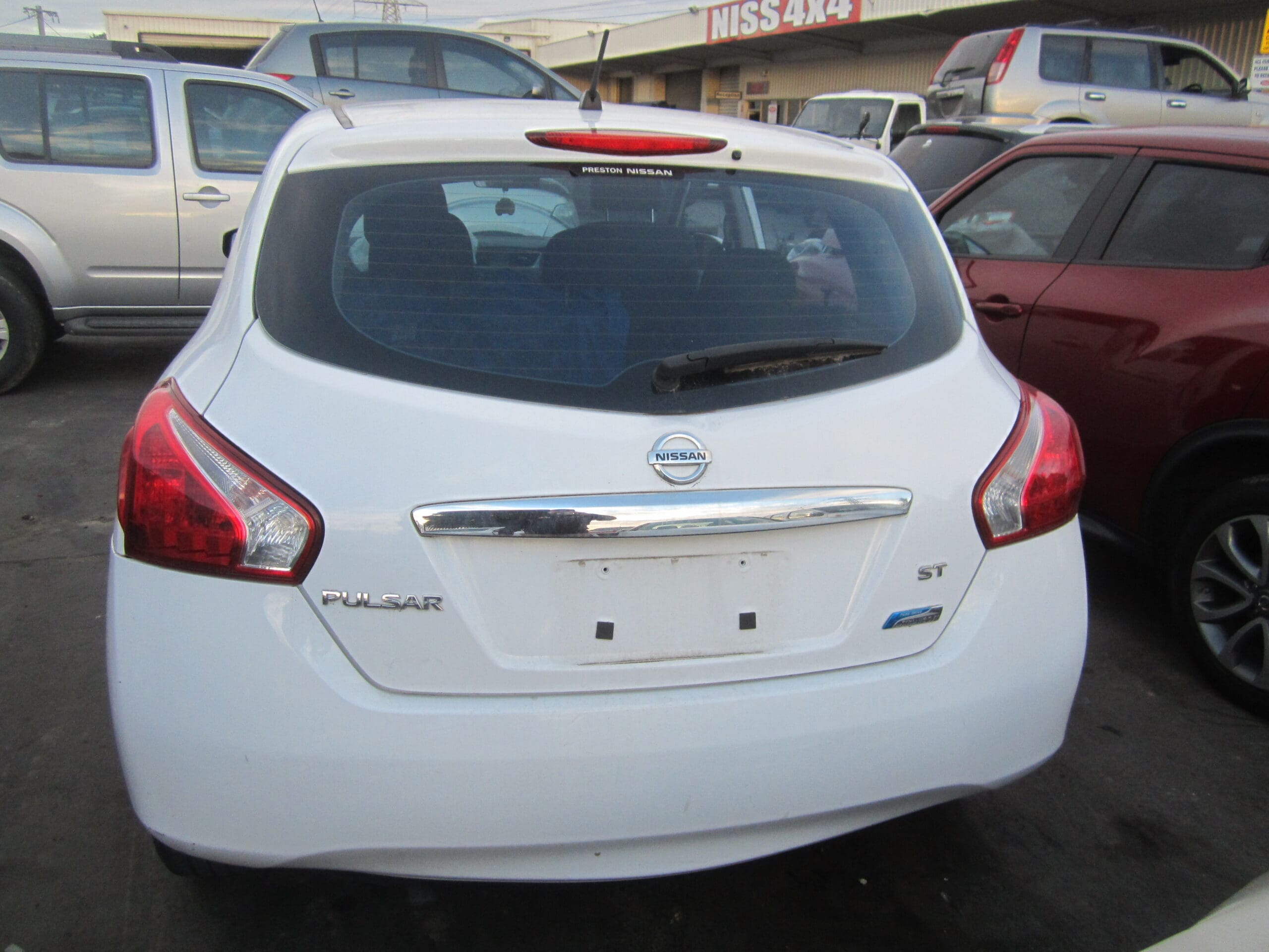 NISSAN PULSAR C12 HATCH ST AUTO 2013 WRECKING