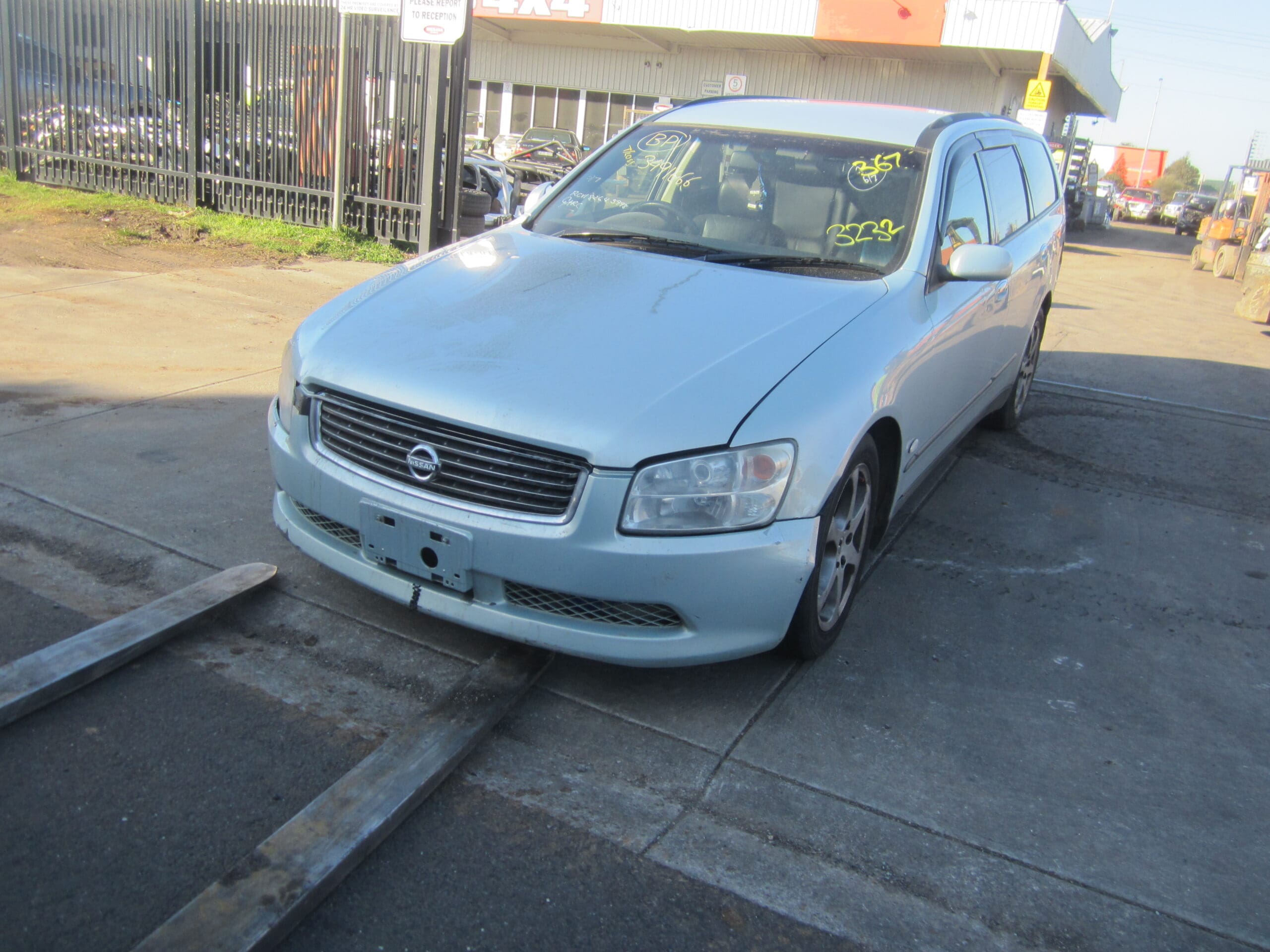 NISSAN STAGEA M35 WAGON 2001 WRECKING