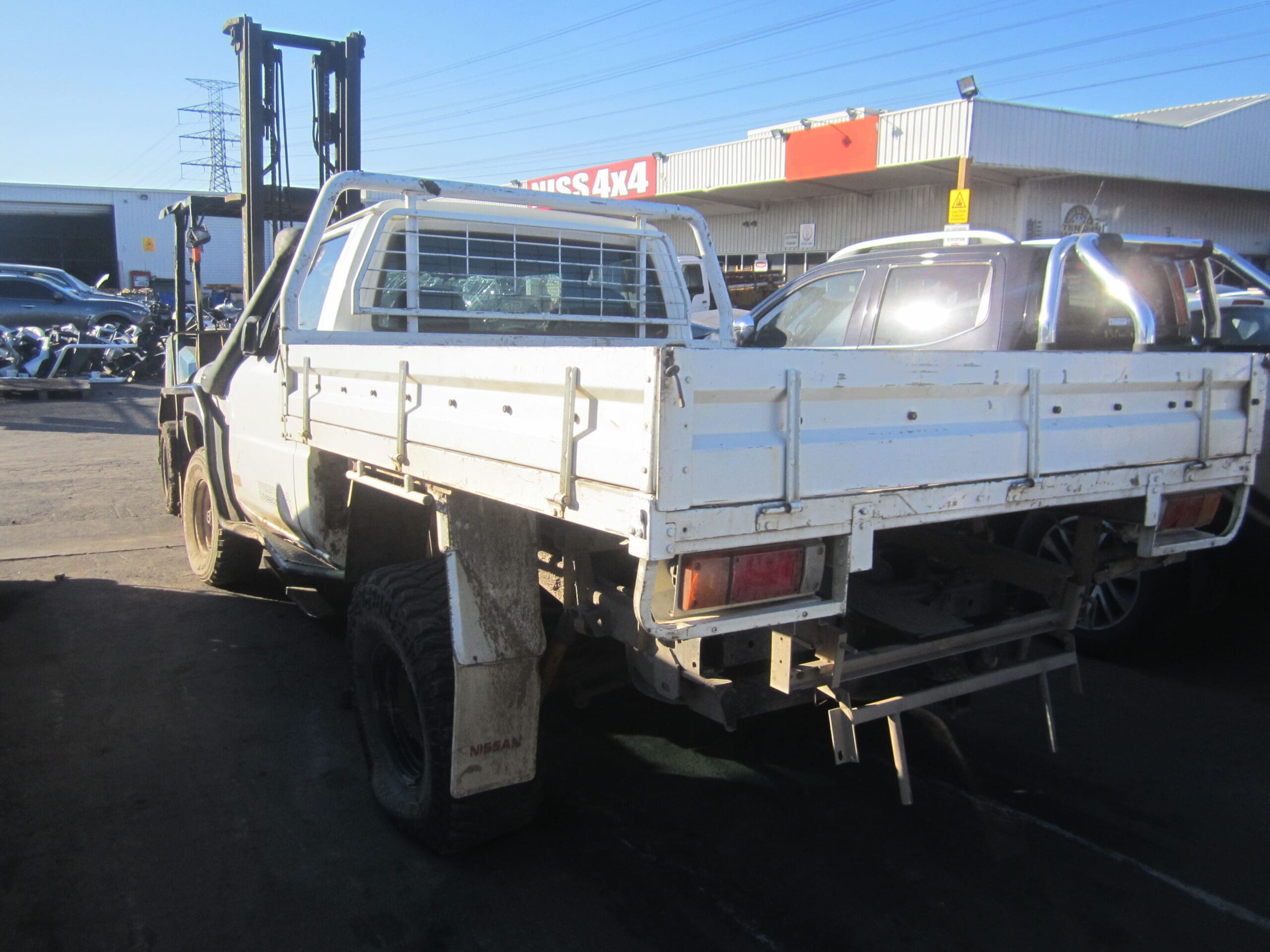 NISSAN PATROL Y61 GU UTE ZD30 TURBO DIESEL TRAY 2009 WRECKING