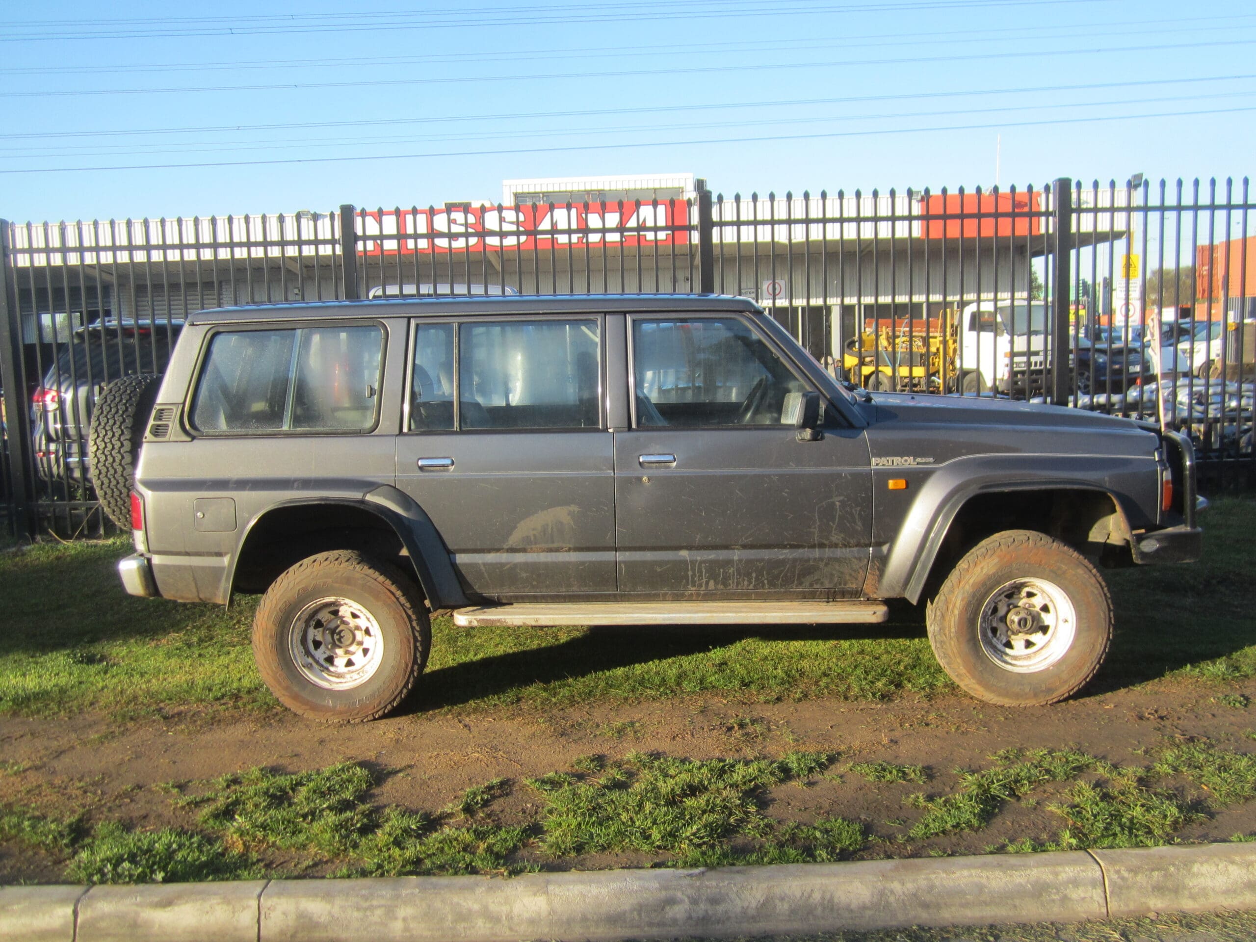 NISSAN PATROL Y60 GQ WAGON RB30 PETROL WRECKING