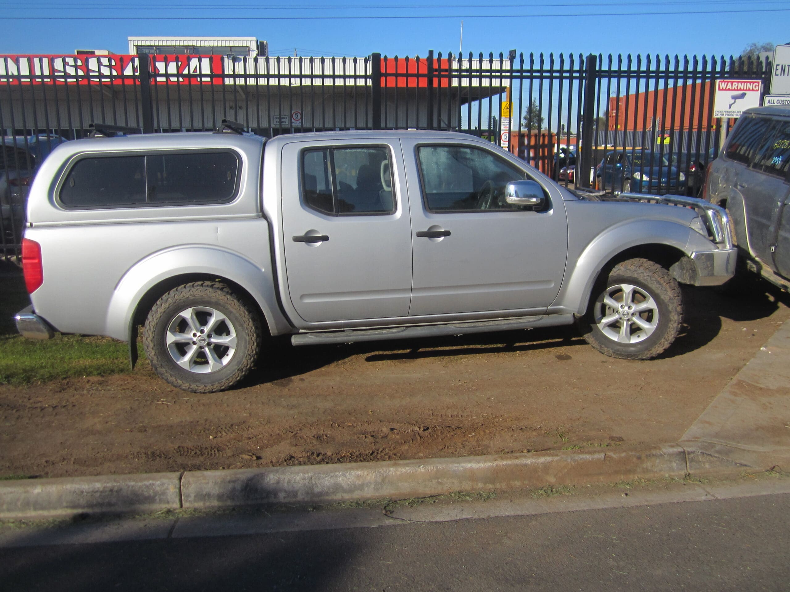 NISSAN NAVARA D40 VSK SPAIN YD25 DIESEL 2012 WRECKING