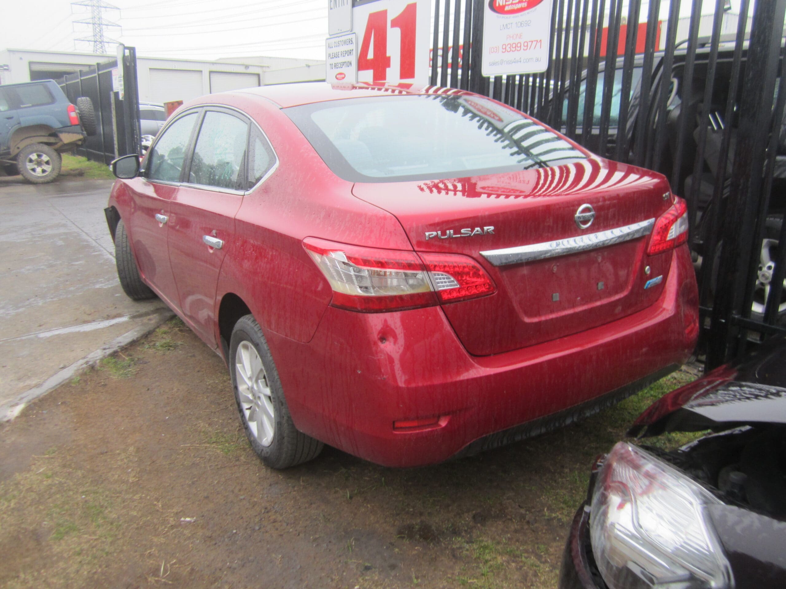 NISSAN PULSAR B17 SEDAN 1.8 AUTO 2014 WRECKING