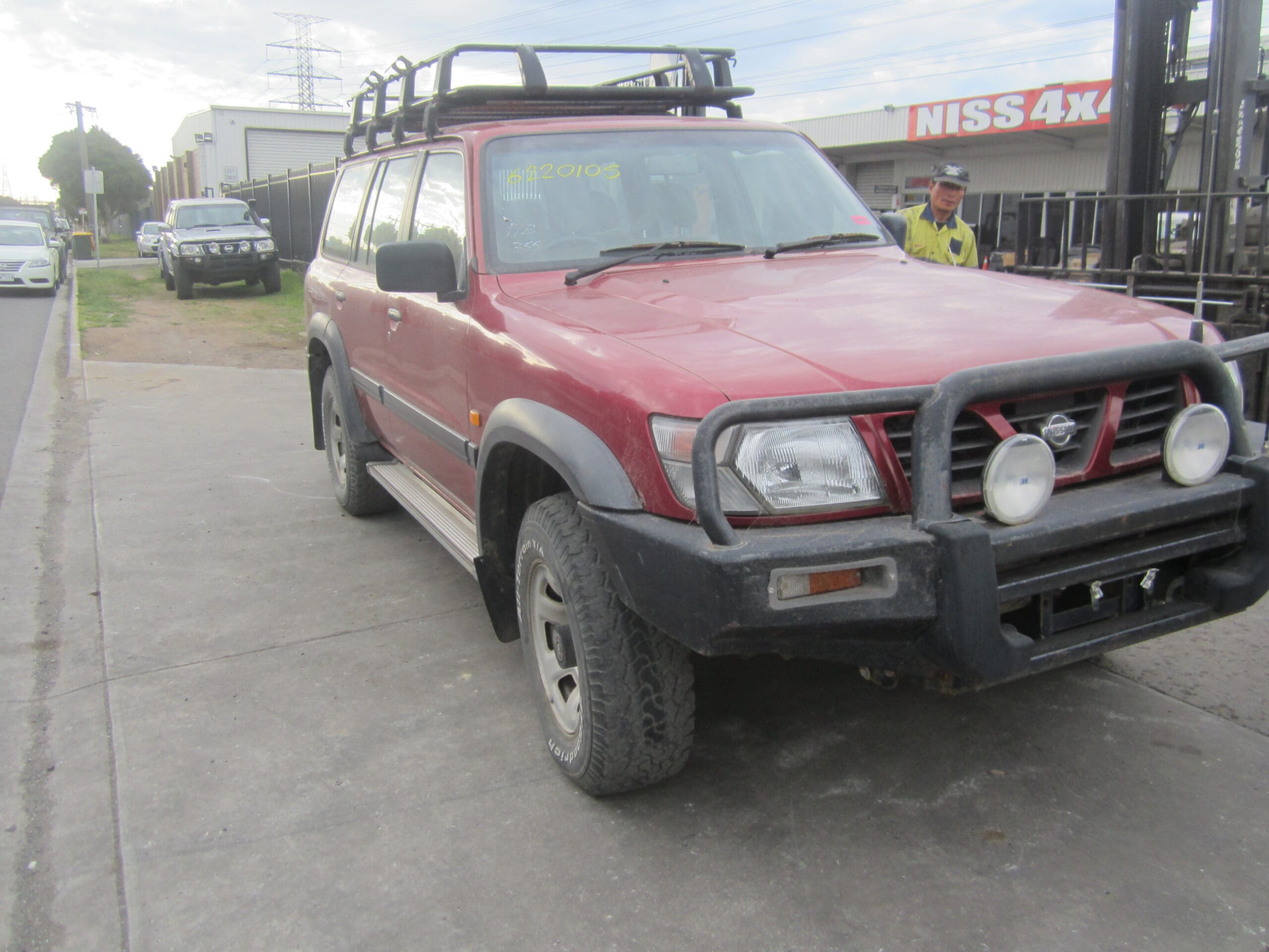 NISSAN PATROL Y61 S1 4.5 PETROL 1999 WRECKING RED