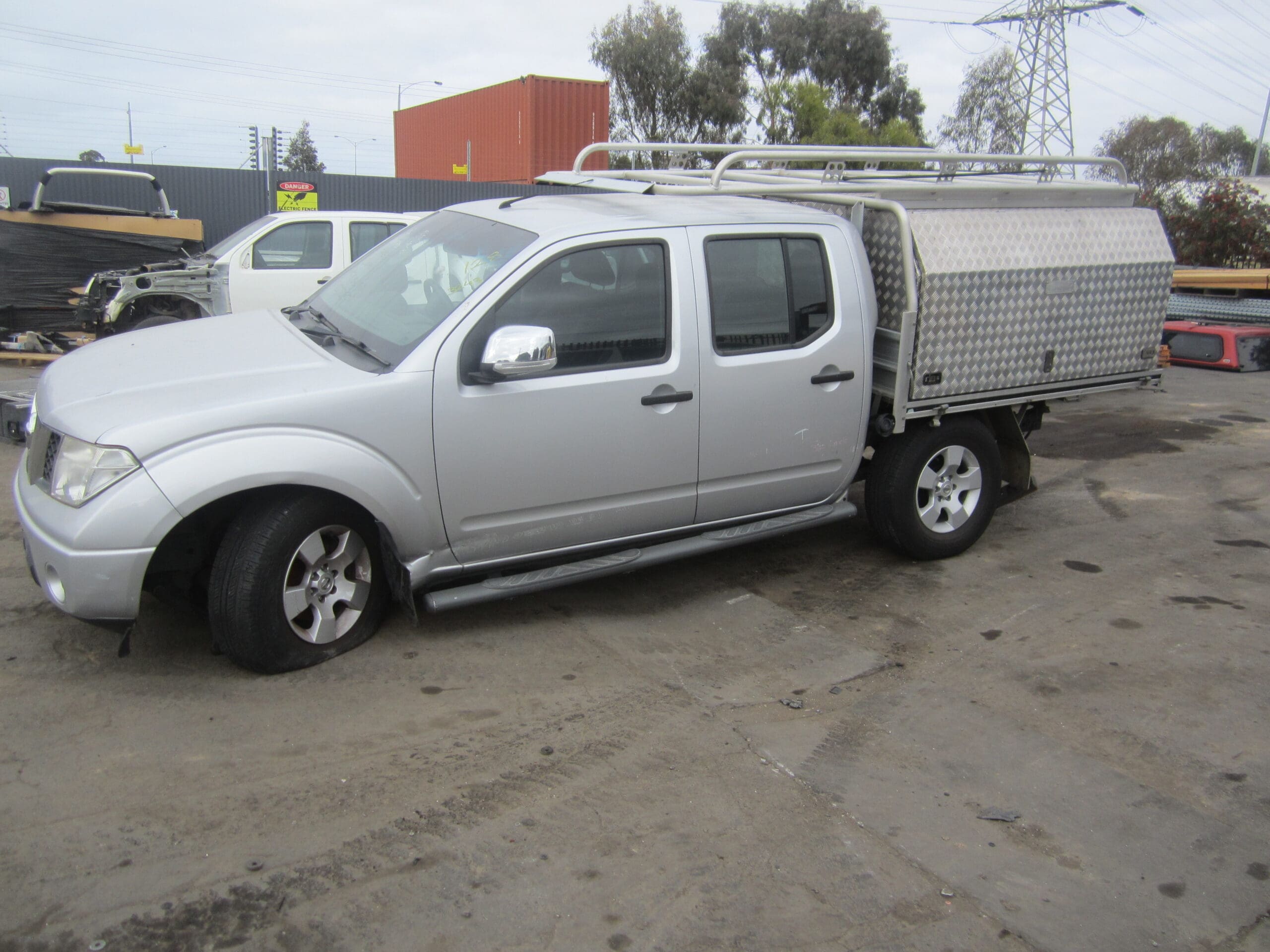 NISSAN NAVARA VSK SPAIN TOOLBOX TRAY SILVER 2009 WRECKING