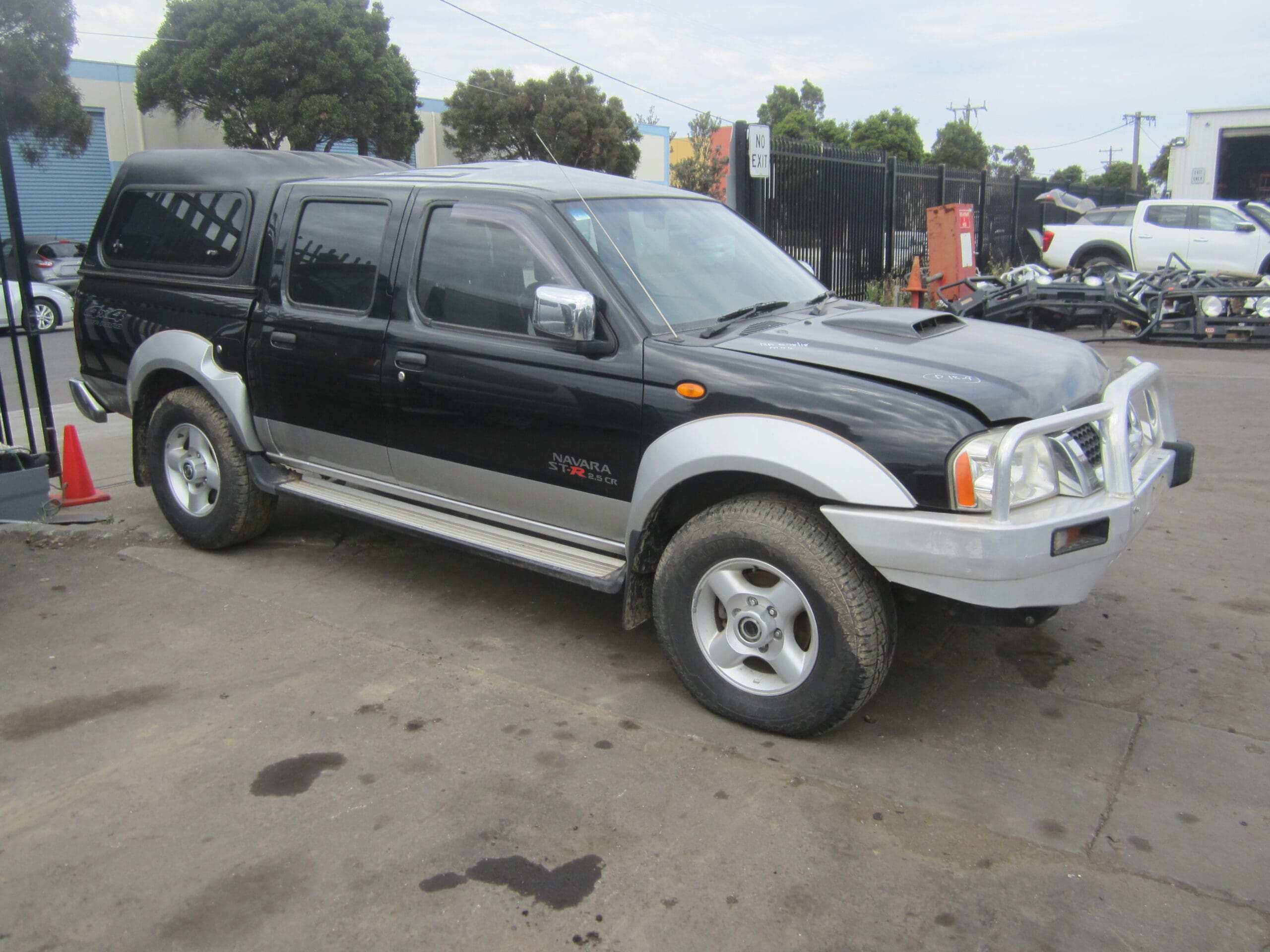 NISSAN NAVARA D22 YD25 TURBO DIESEL CANOPY BLACK 2009 WRECKING