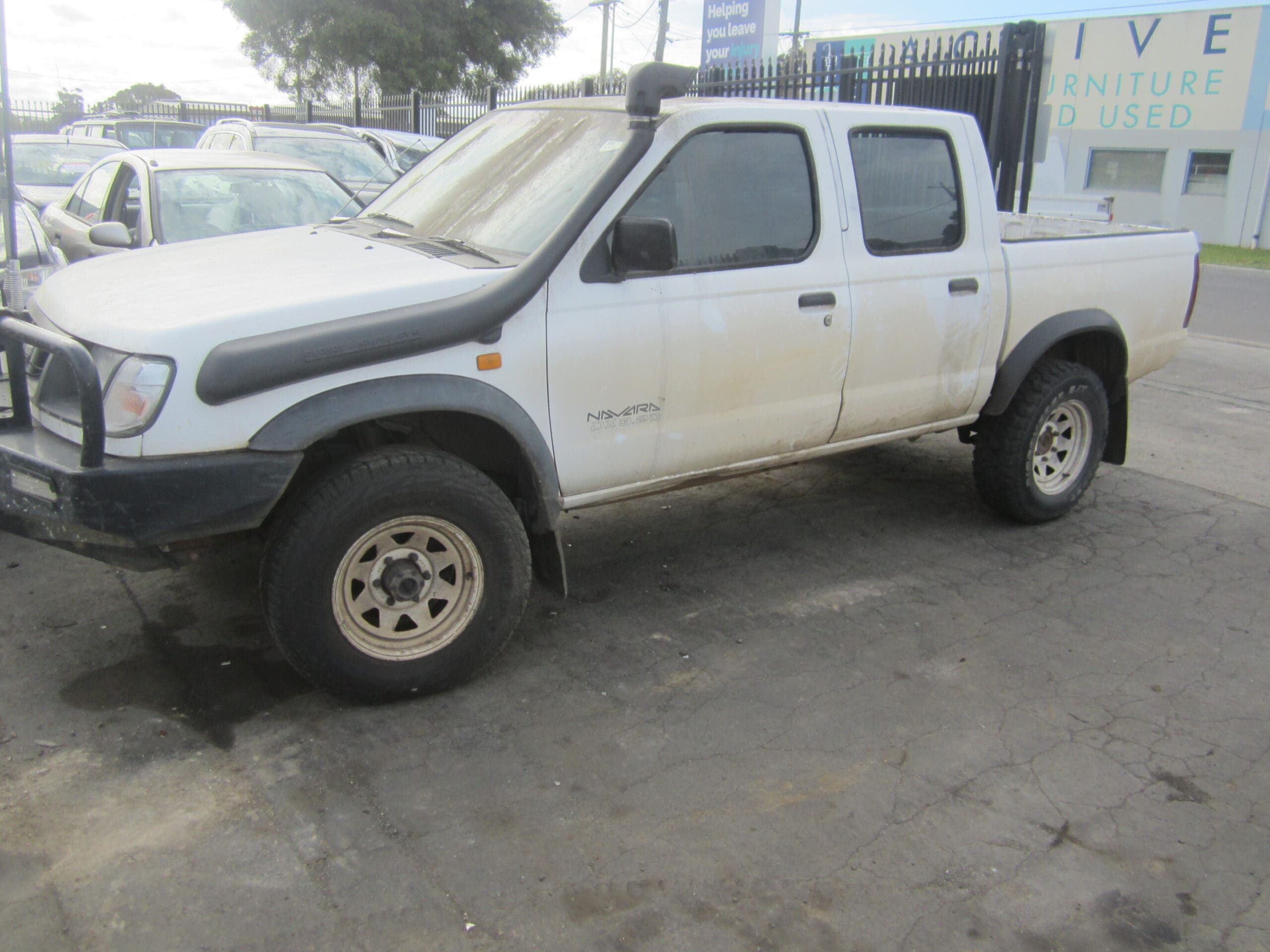 NISSAN NAVARA D22 QD32 DIESEL 4X4 1999 WRECKING