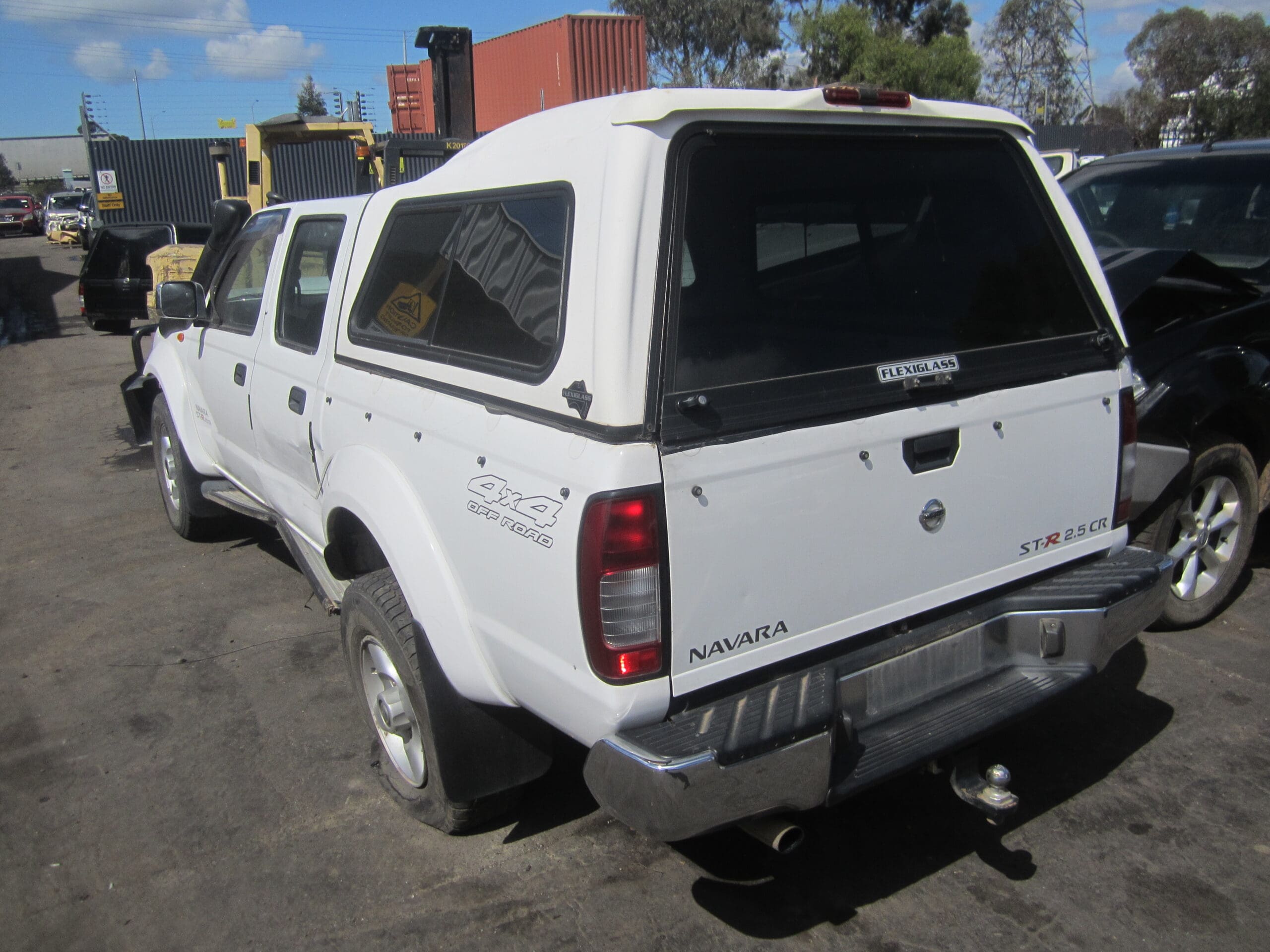 NISSAN NAVARA D22 YD25 DIESEL DUALCAB WHITE CANOPY 2012 WRECKING