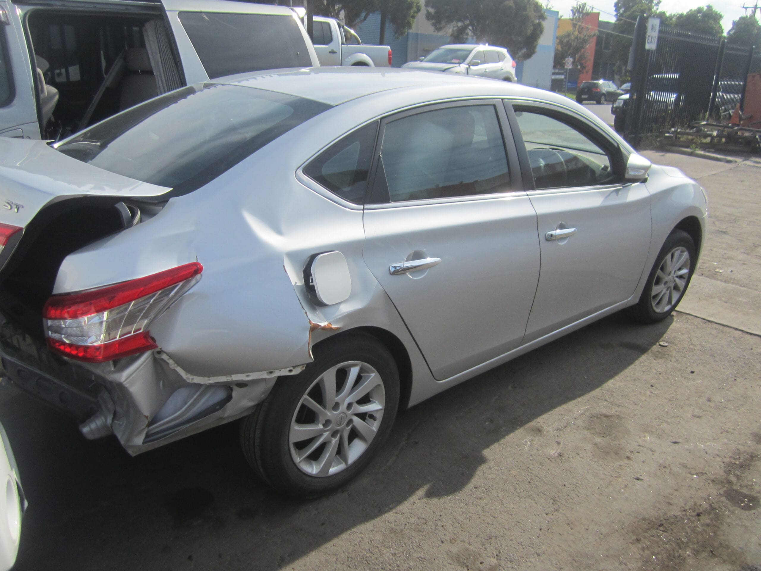 NISSAN PULSAR B17 ST SEDAN CVT AUTO 2013 WRECKING