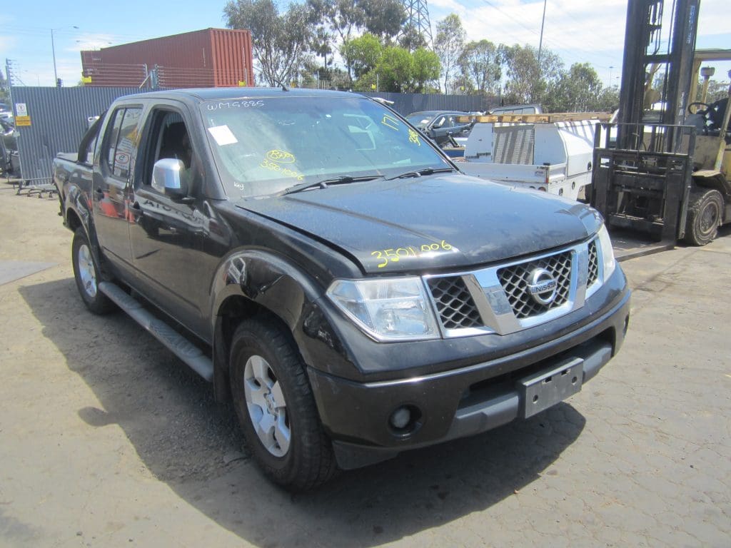 NISSAN NAVARA D40 VSK SPAIN VQ40 V6 PETROL 2009 WRECKING