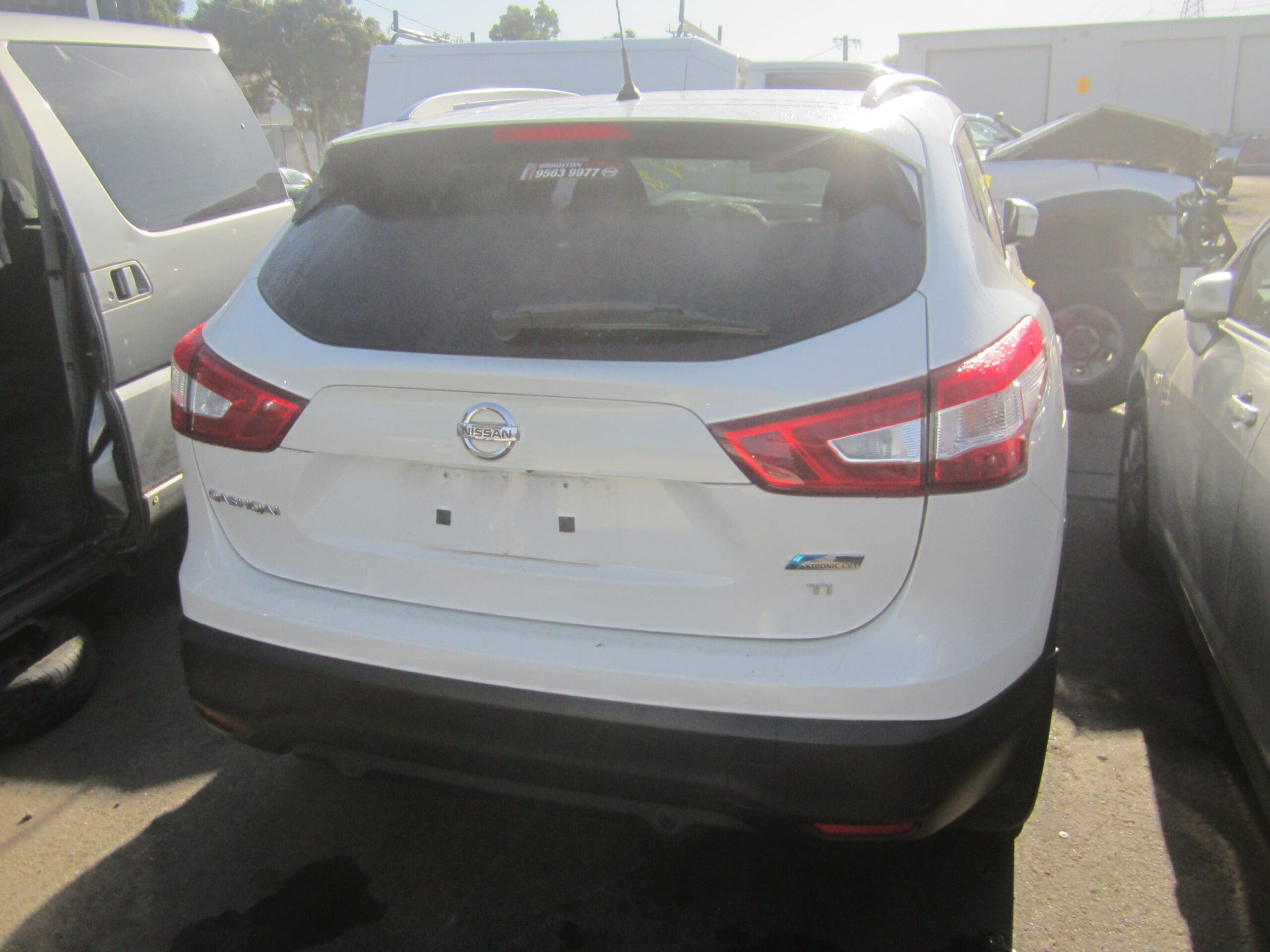 NISSAN QASHQAI J11 Ti AUTO 2L PETROL 2015 WRECKING