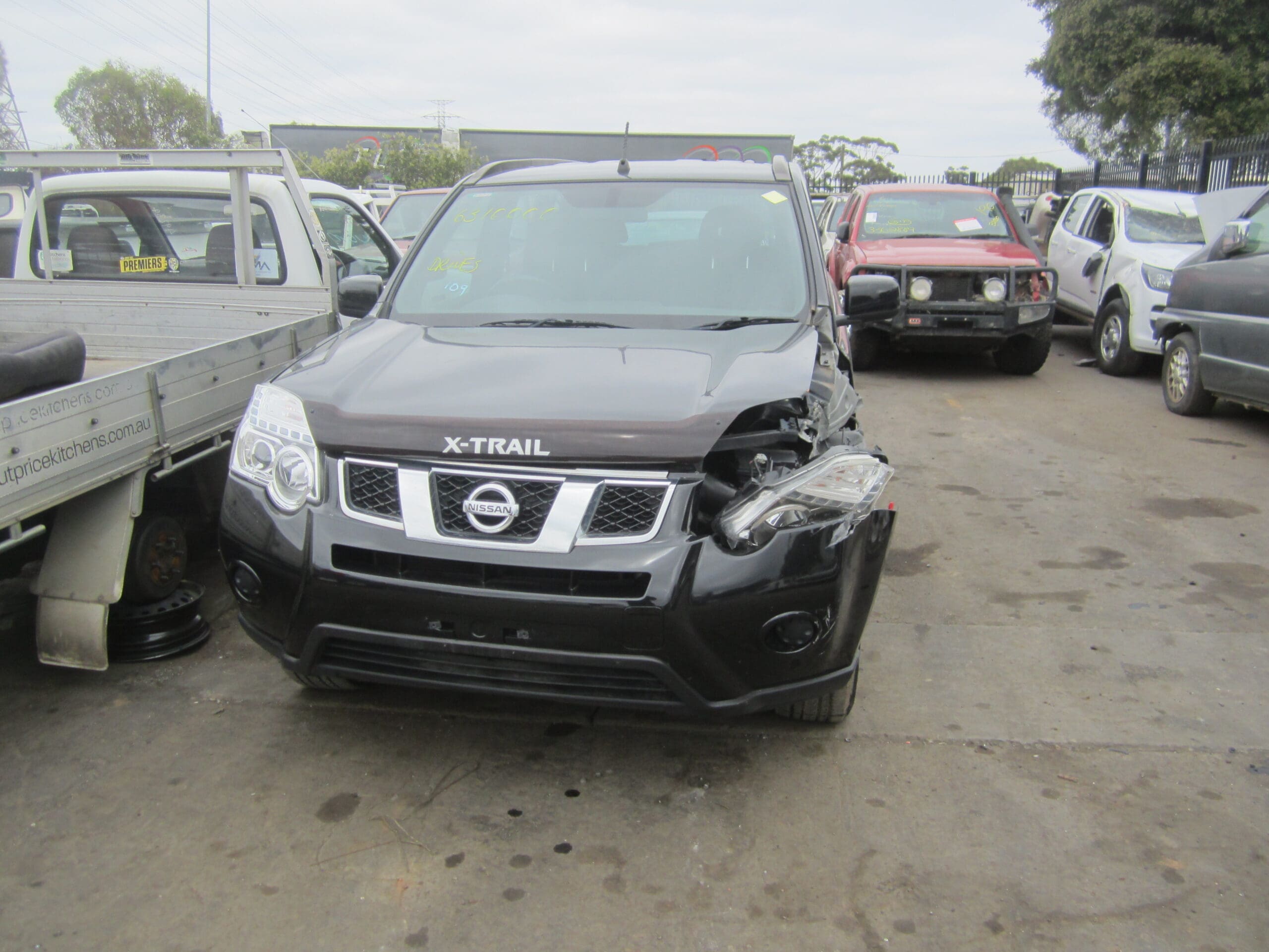 NISSAN X-TRAIL T31 ST QR25 4X4 BLACK 2012 WRECKING