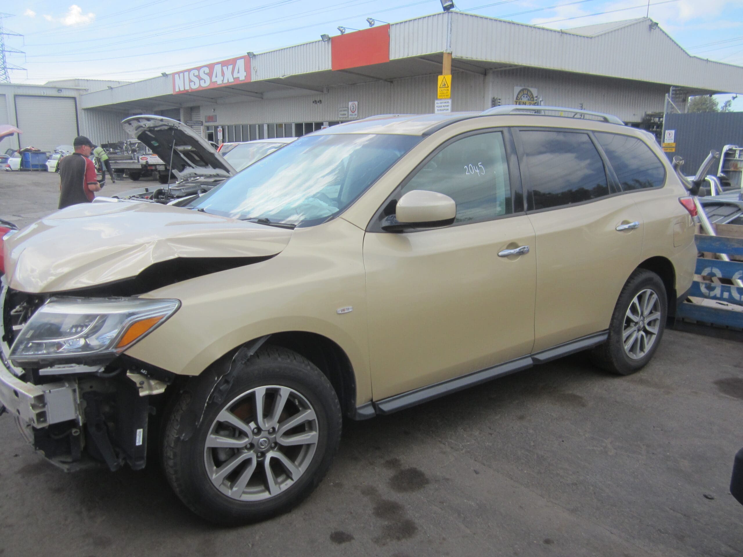 NISSAN PATHFINDER R52 ST 4WD V6 PETROL AUTO 2016 WRECKING