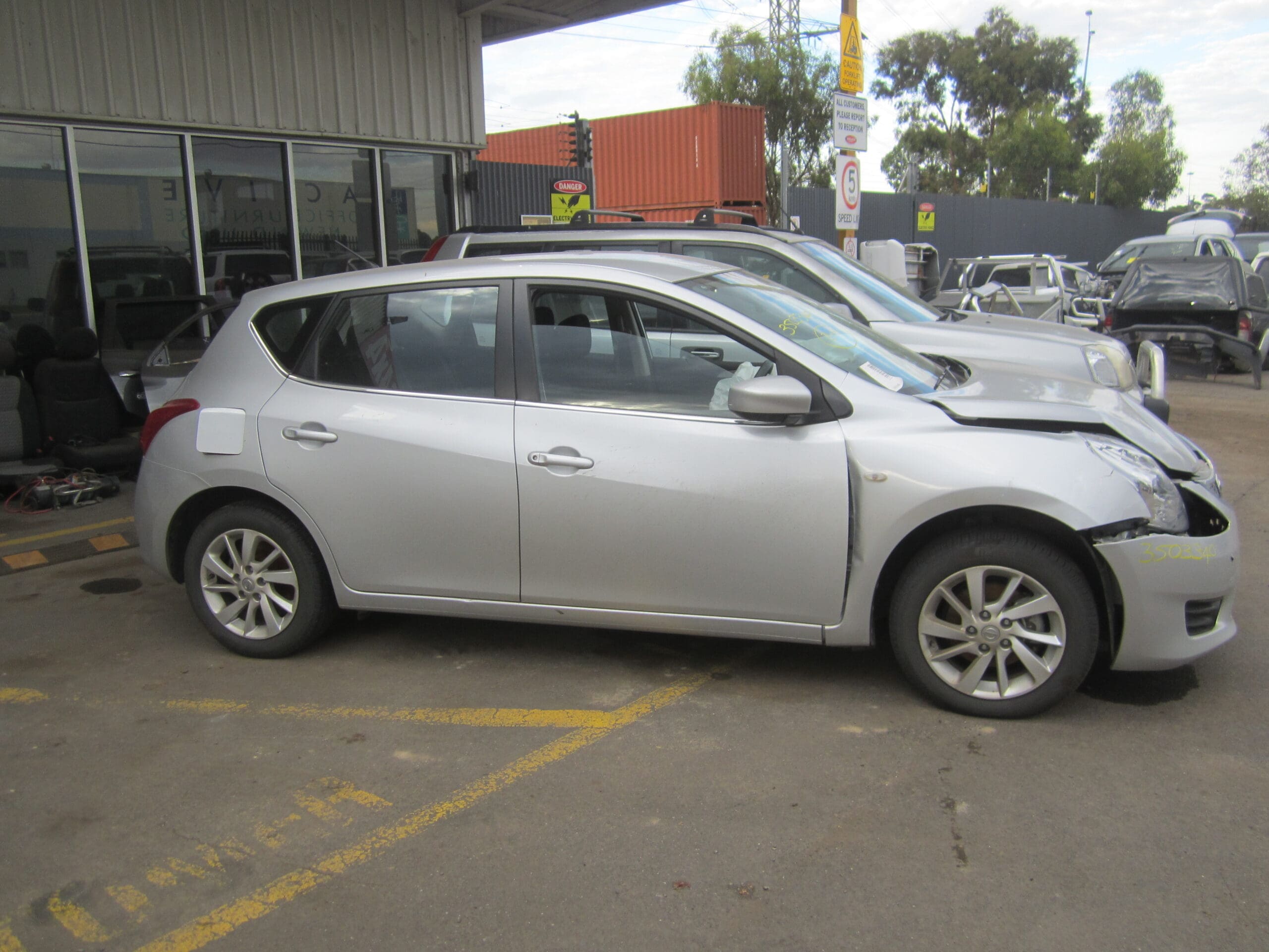 NISSAN PULSAR C12 HATCH ST 1.8 AUTO SILVER 2014 WRECKING