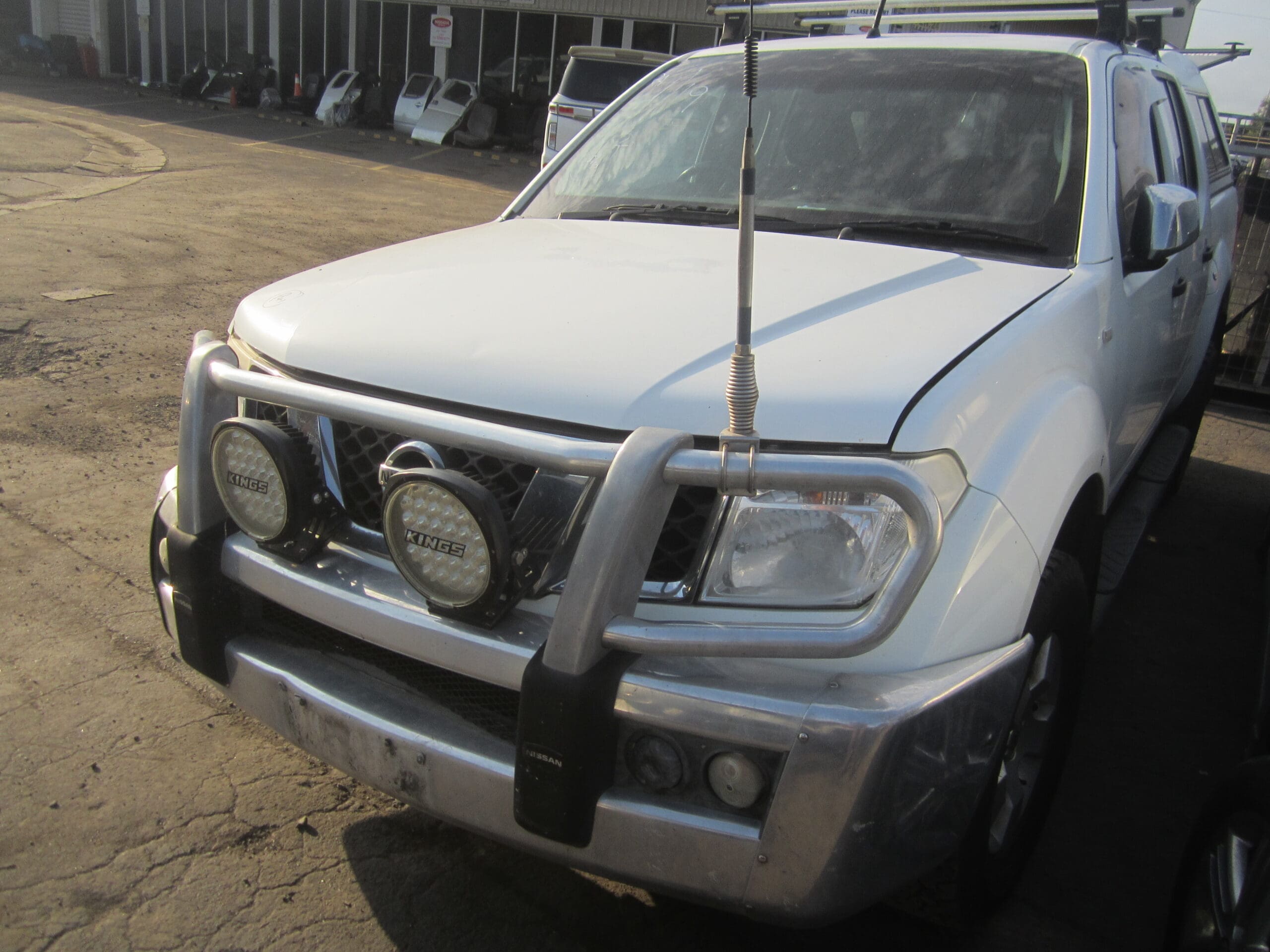 NISSAN NAVARA D40 VSK SPAIN YD25 DIESEL ST-X 2009 WRECKING