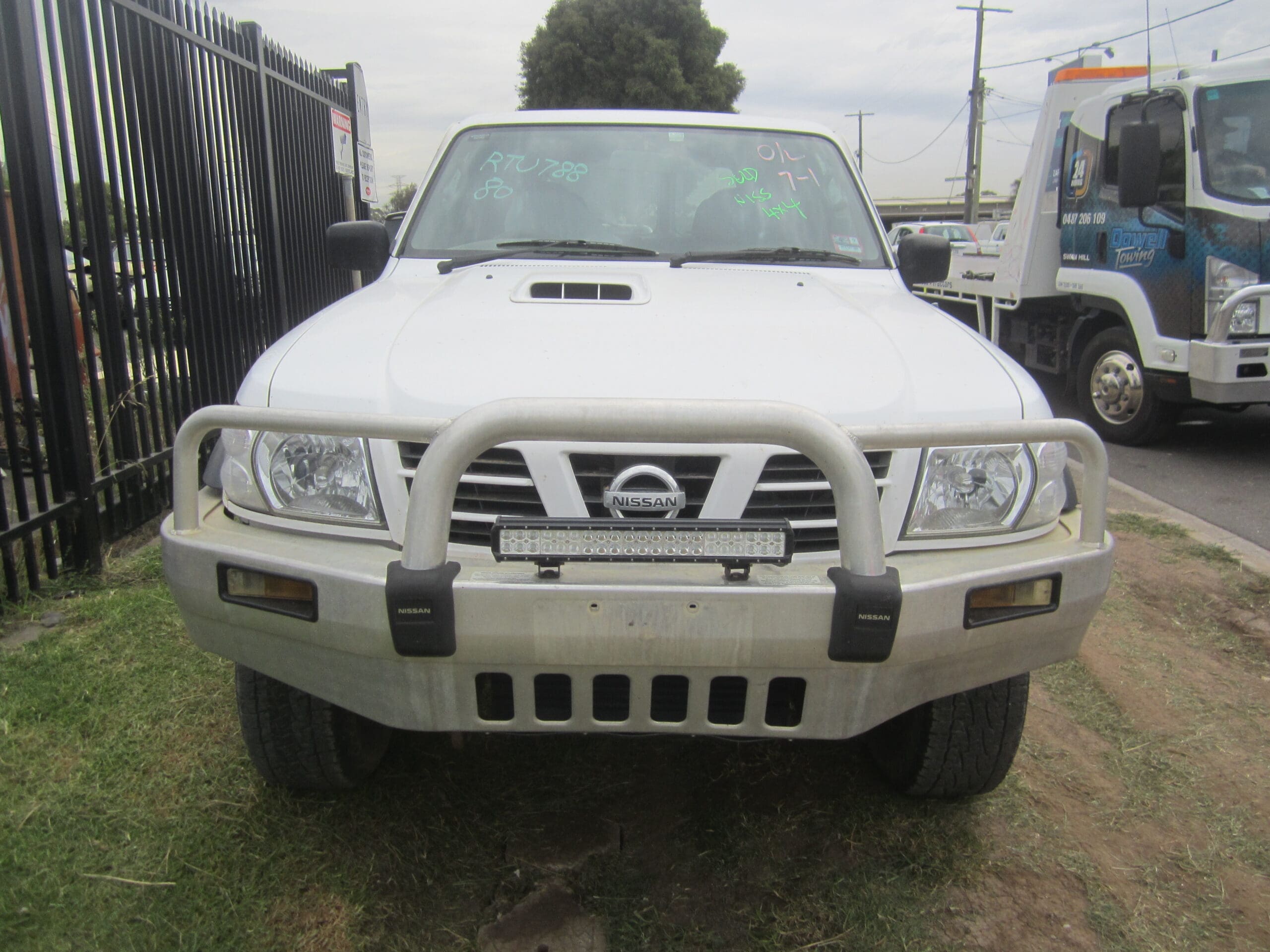 NISSAN PATROL Y61 GU ST WAGON ZD30 DIESEL WHITE 2004 WRECKING