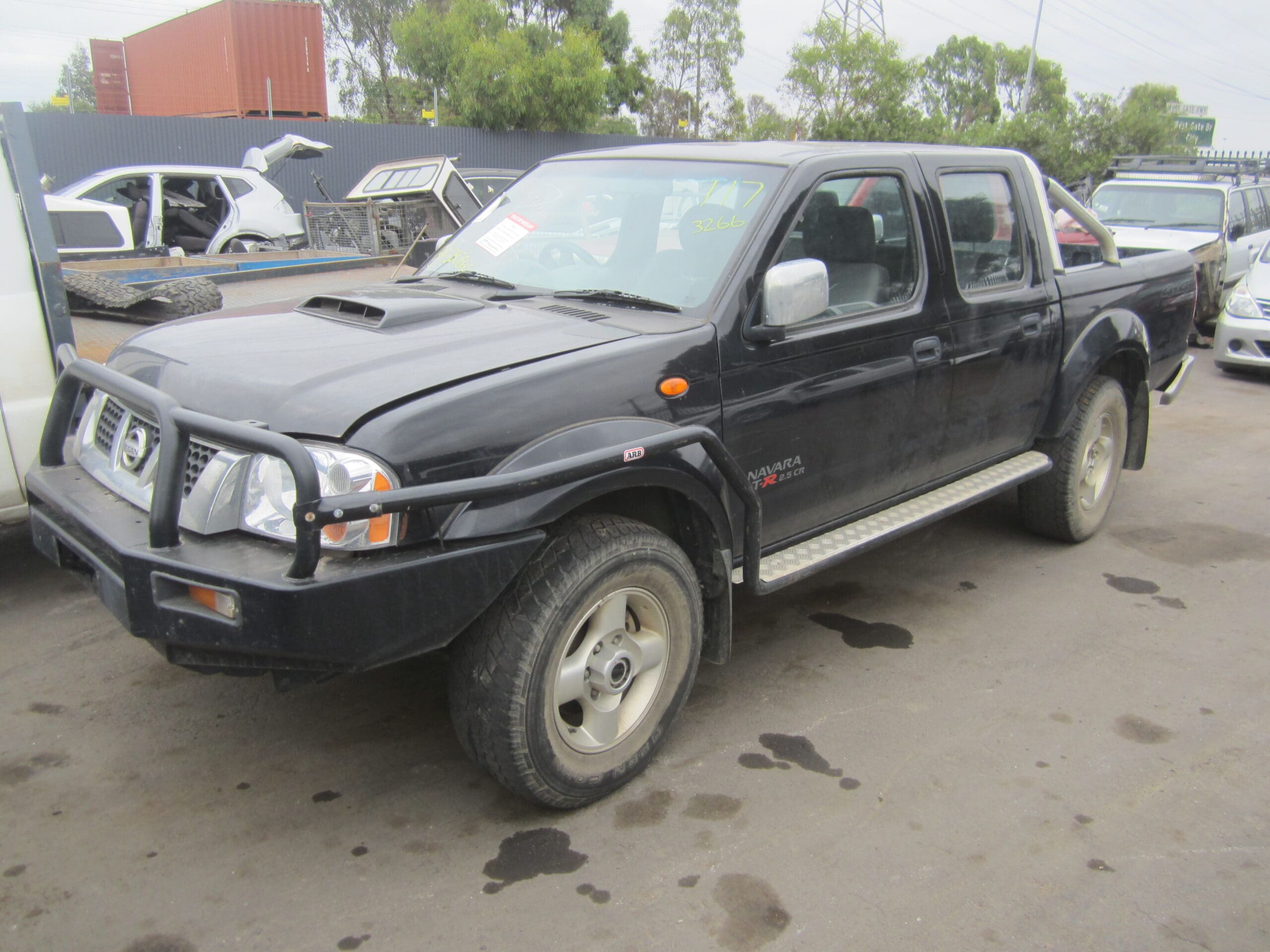 NISSAN NAVARA D22 ST-R YD25 TURBO DIESEL 2010 WRECKING