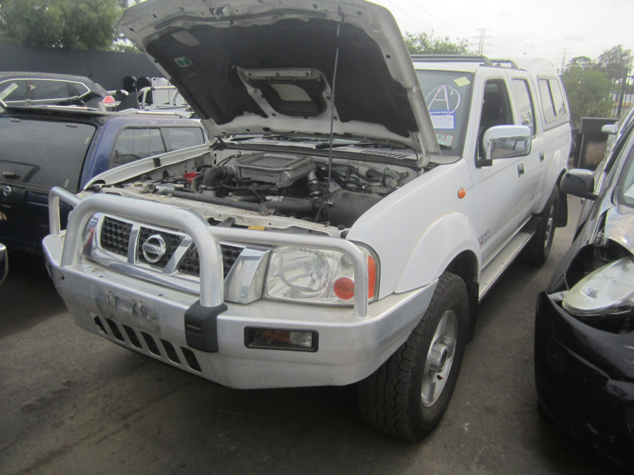 NISSAN NAVARA D22 ST-R 4X4 YD25 2012 WRECKING