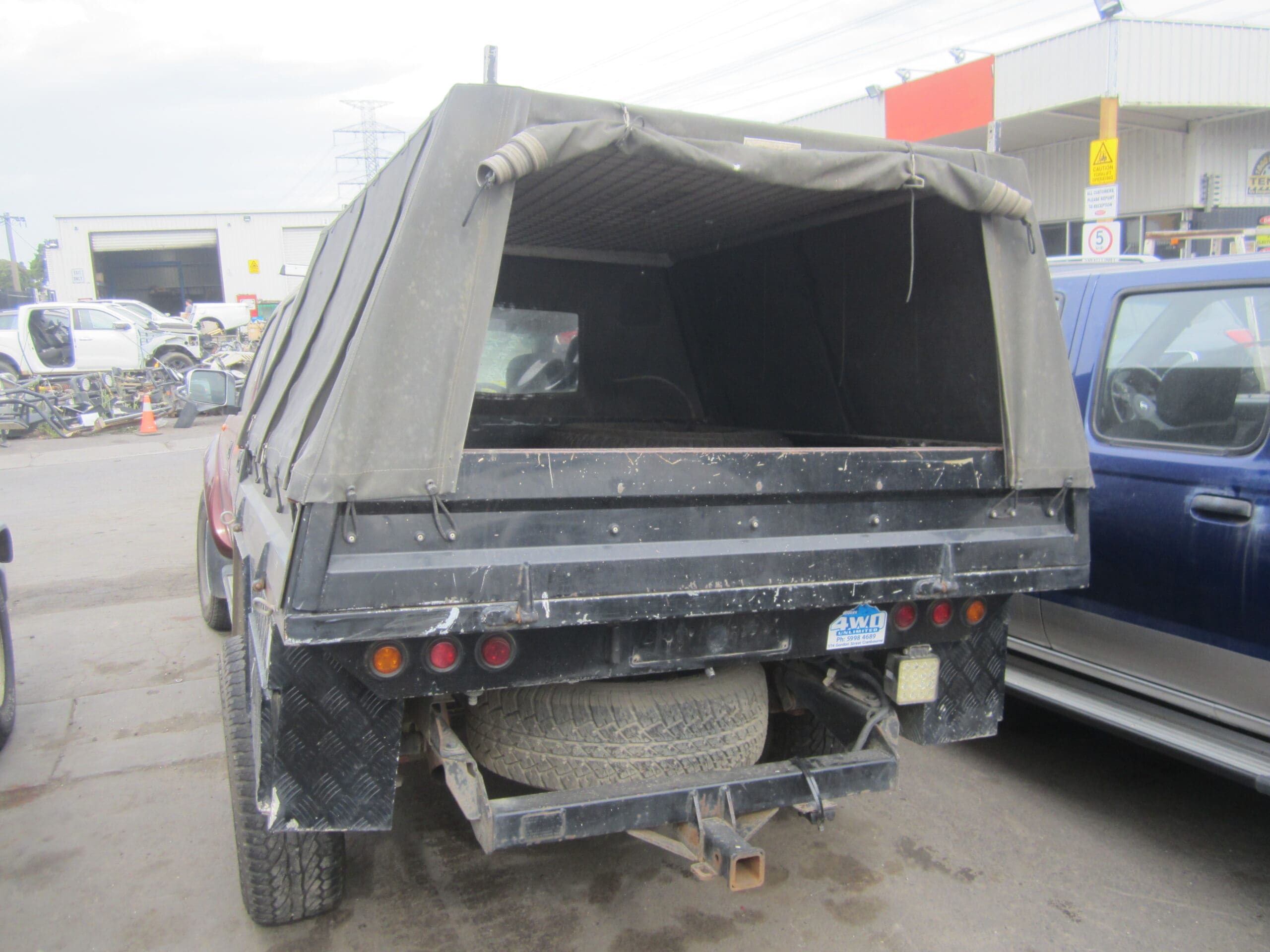 NISSAN NAVARA D22 YD25 ST-R DIESEL 2010 WRECKING