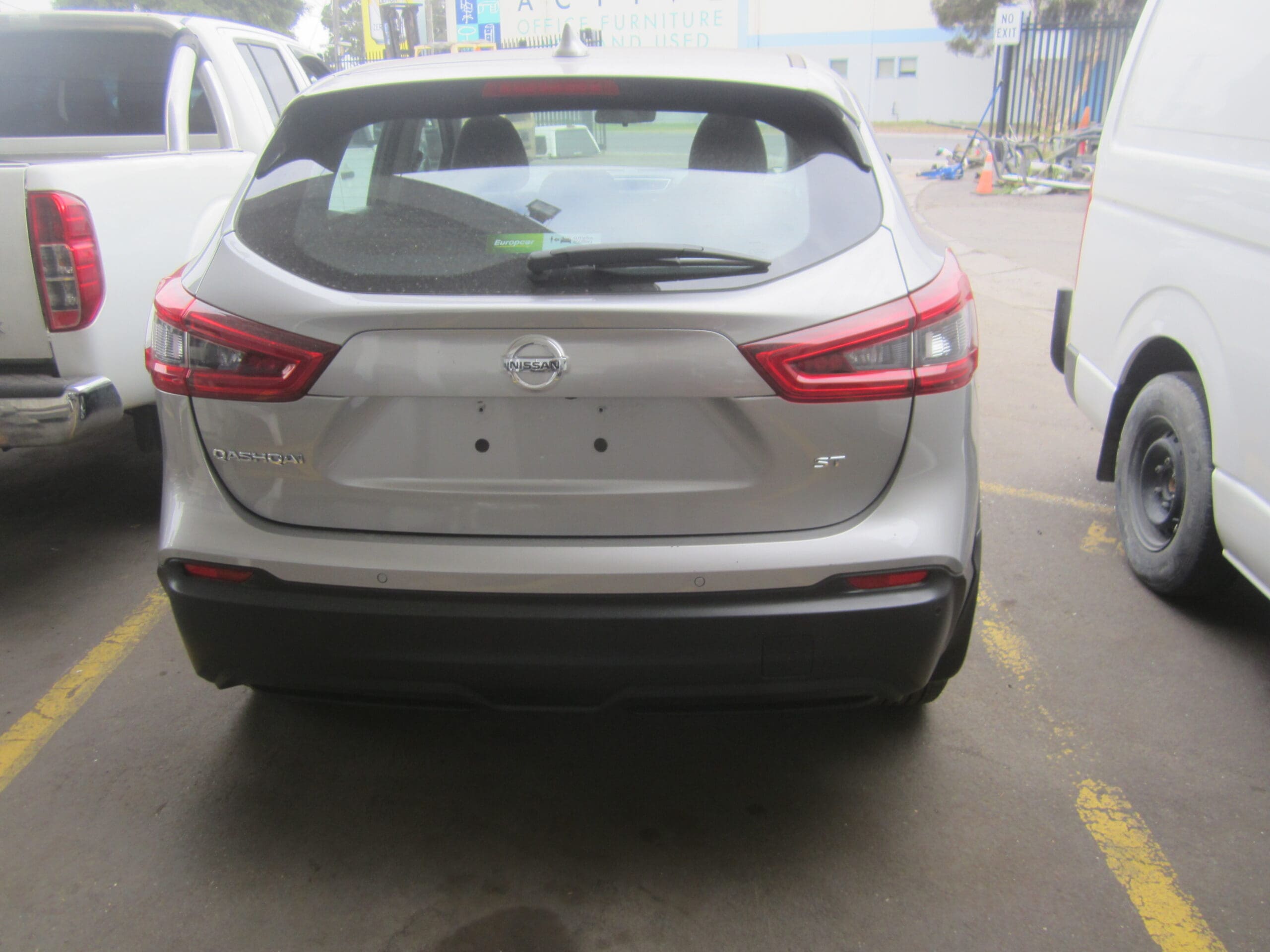 NISSAN QASHQAI J11 ST 2.0L MANUAL 2018 WRECKING