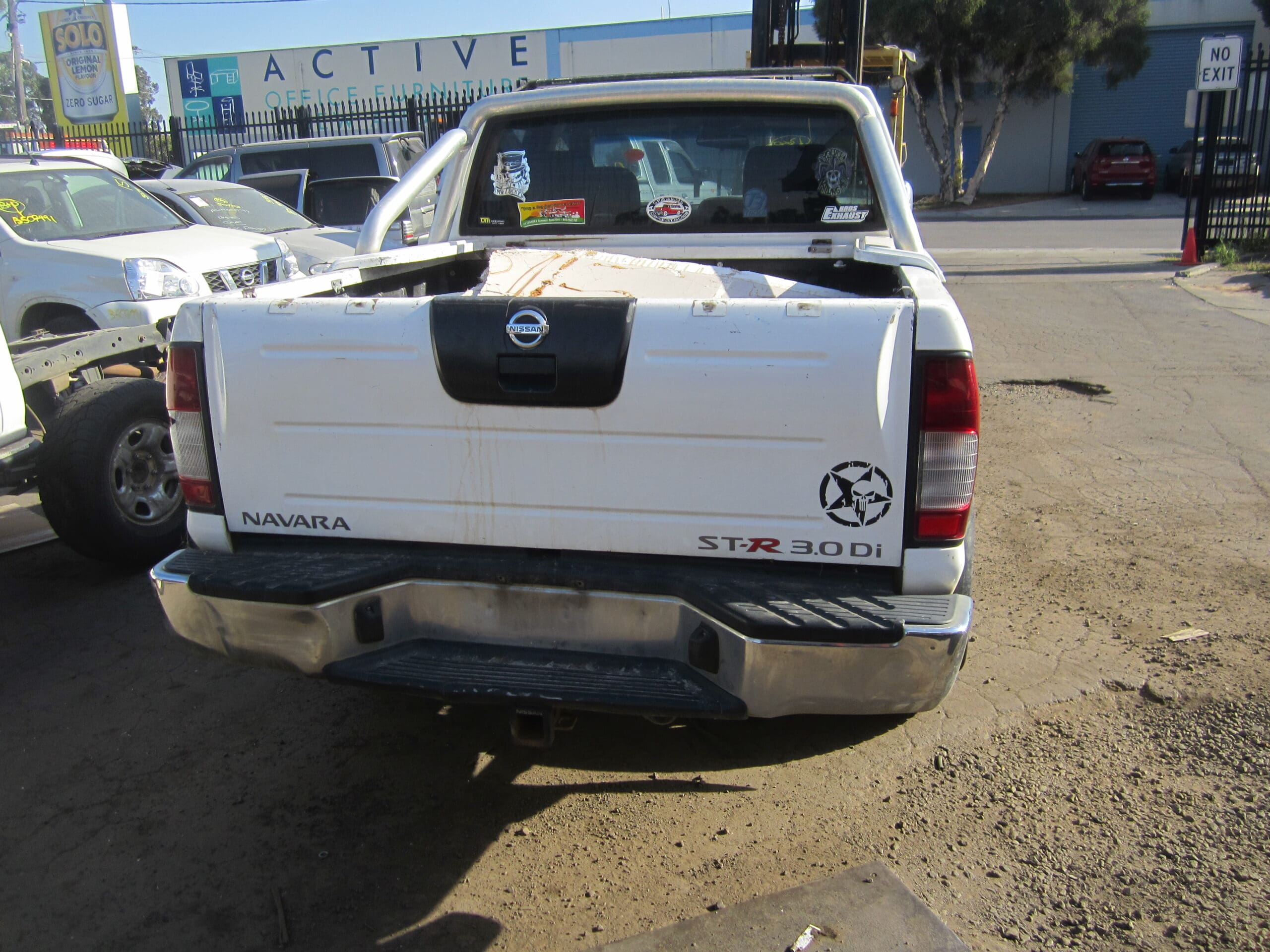 NISSAN NAVARA D22 ST-R ZD30 DIESEL 2006 WRECKING