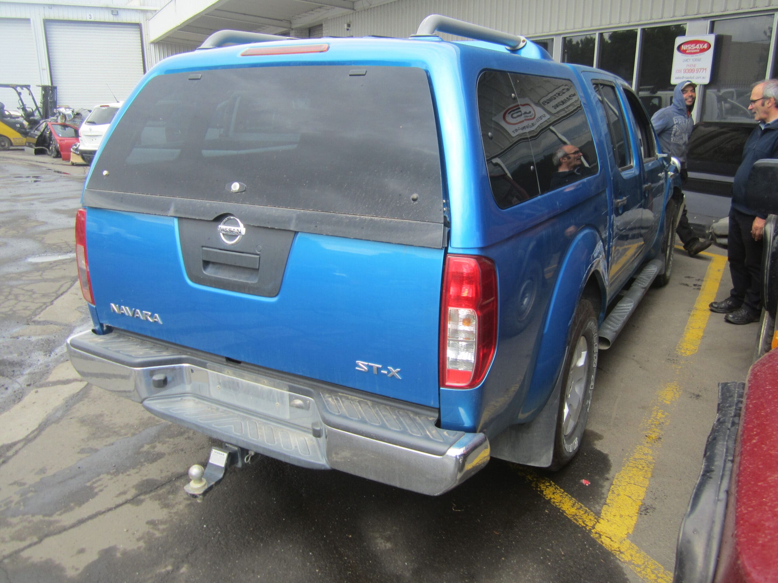 NISSAN NAVARA D40 VSK SPAIN VQ40 PETROL BLUE 2008 WRECKING