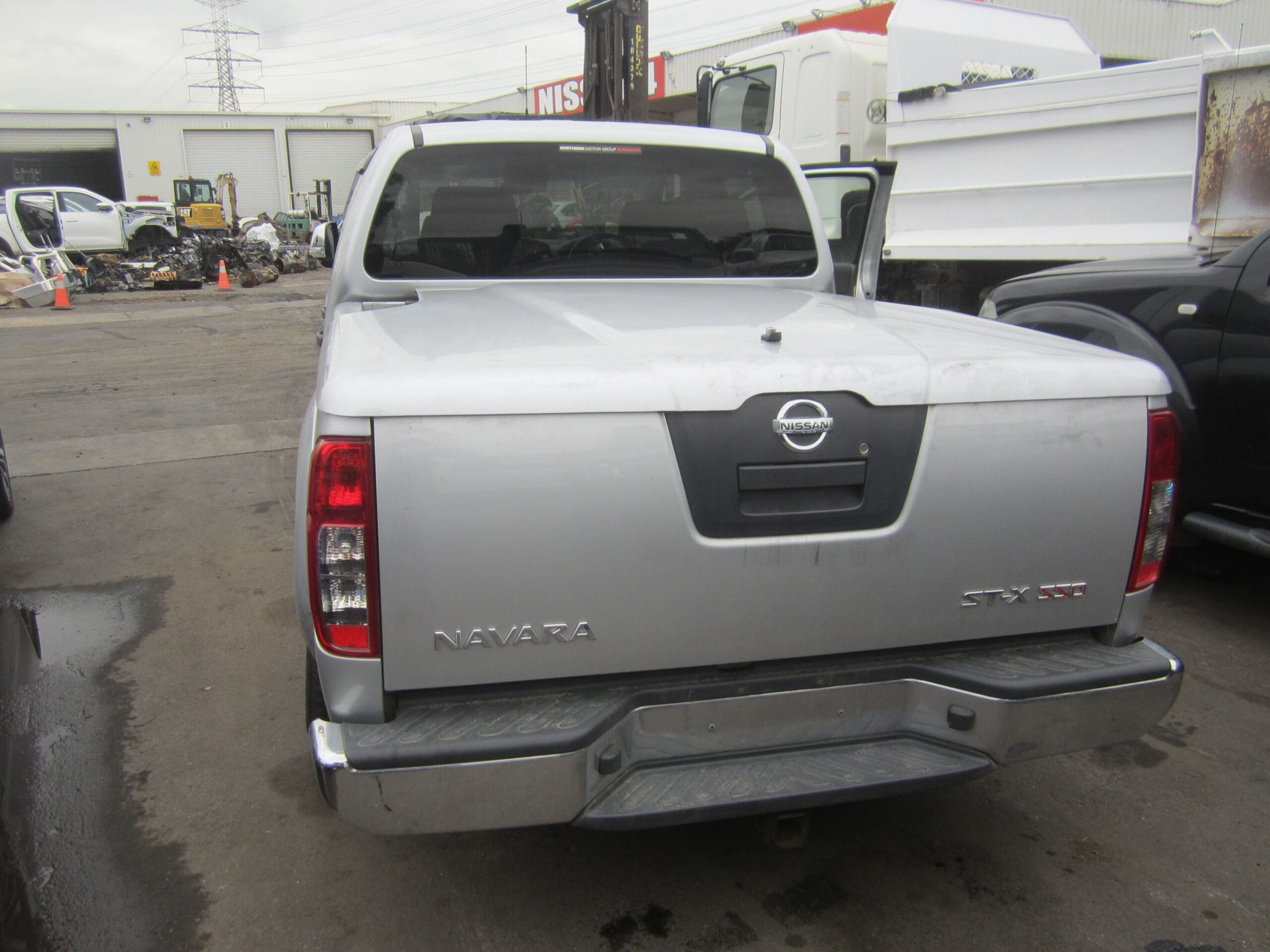 NISSAN NAVARA D40 STX 550 V9X V6 DIESEL 2013 WRECKING