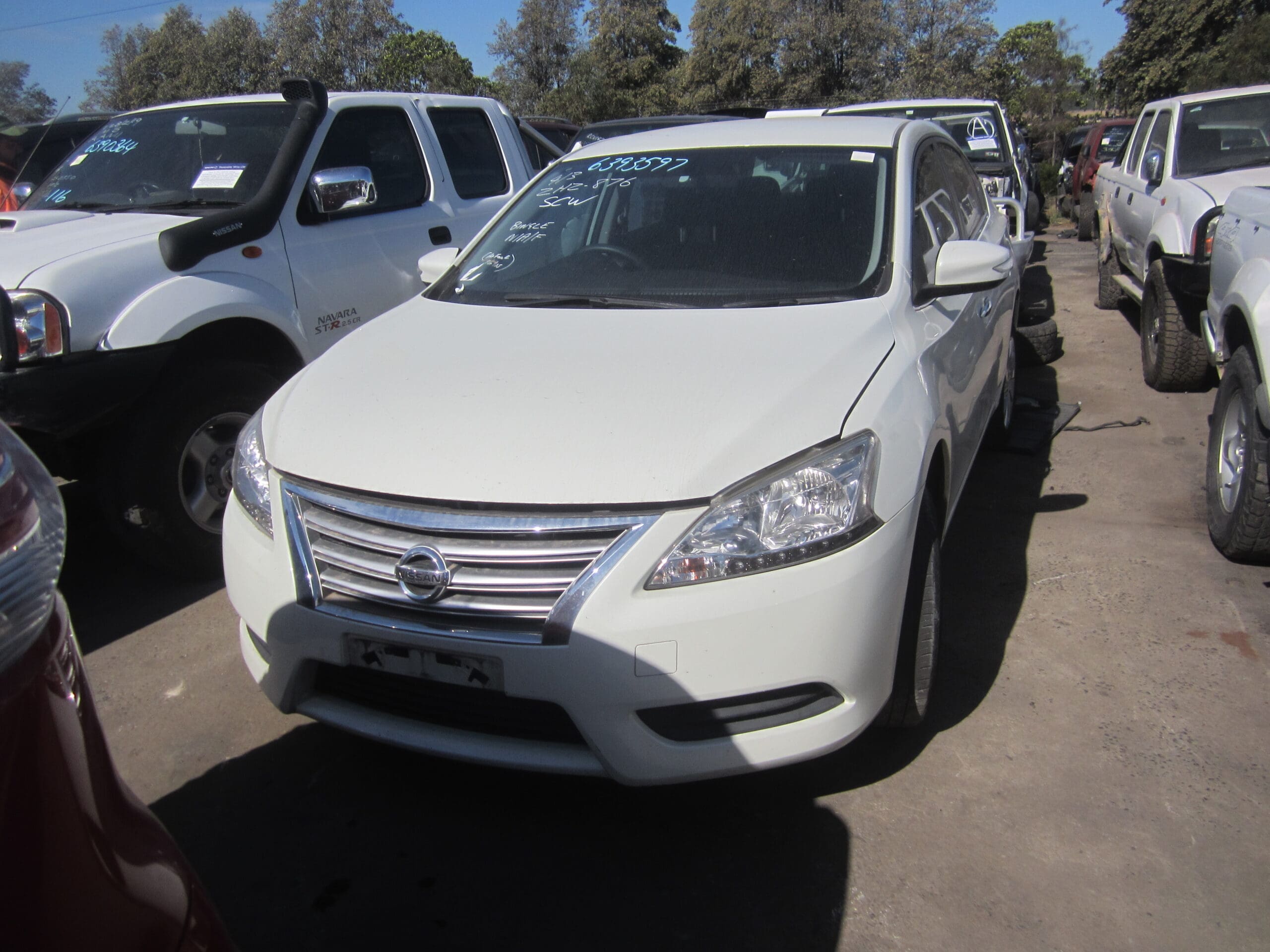 NISSAN PULSAR B17 SEDAN 1.8 CVT AUTO WHITE 2015 WRECKING