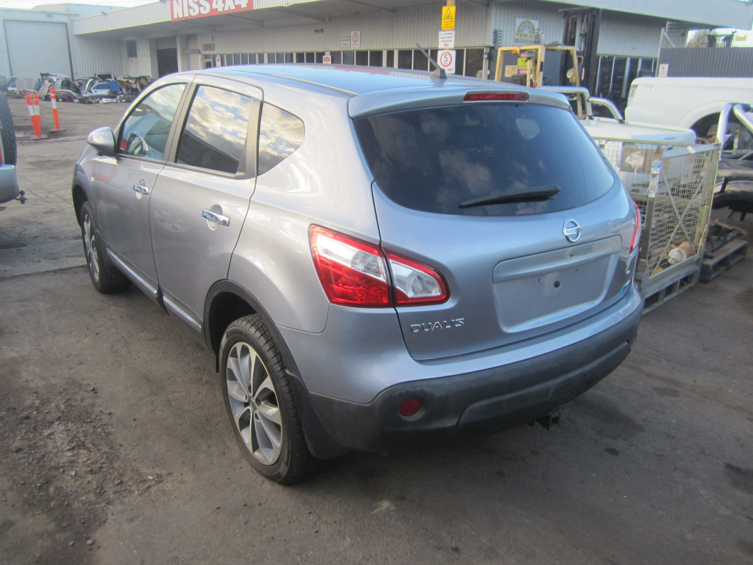 NISSAN DUALIS J10 Ti 2L AUTO SILVER 2012 WRECKING
