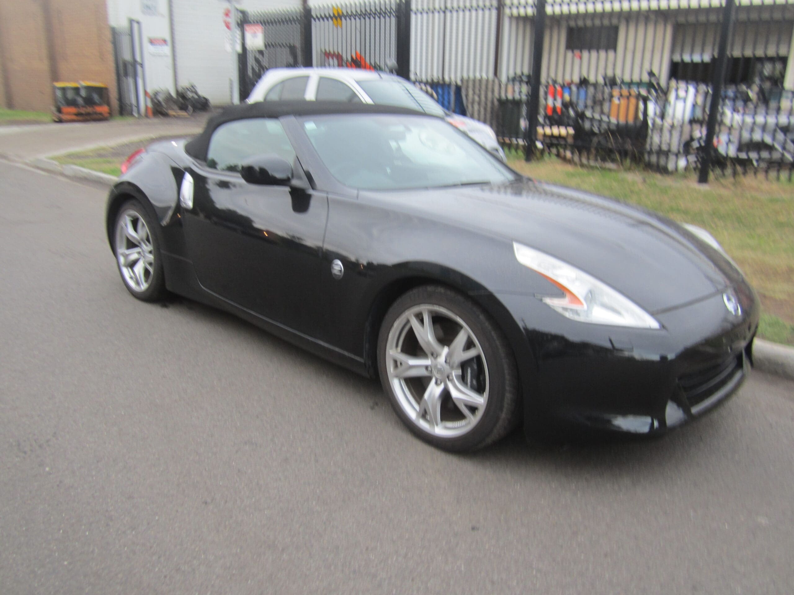 NISSAN 370Z Z34 CONVERTIBLE VQ37 V6 BLACK 2010 WRECKING