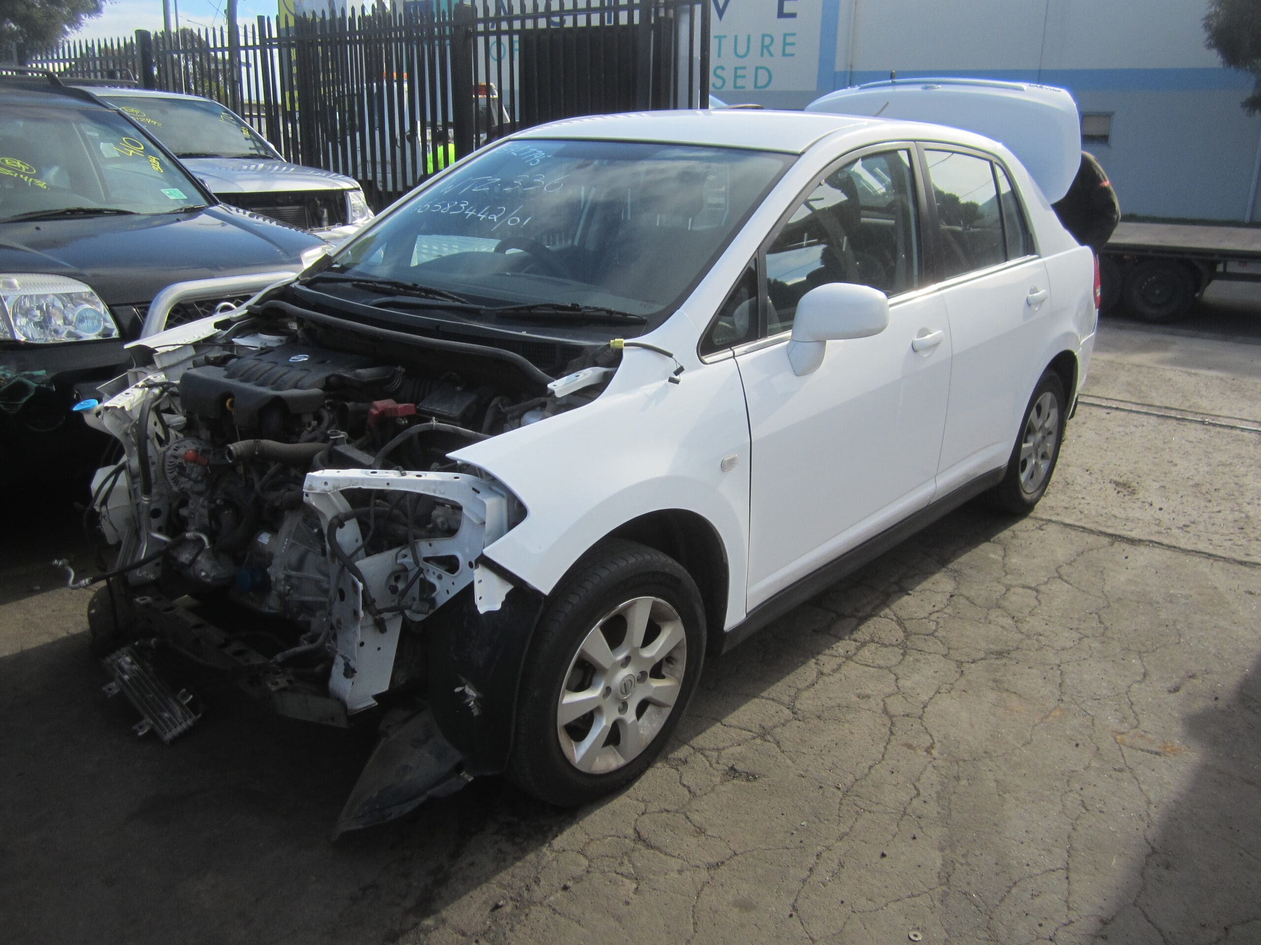 NISSAN TIIDA C11 1.8 WHITE 2008 WRECKING