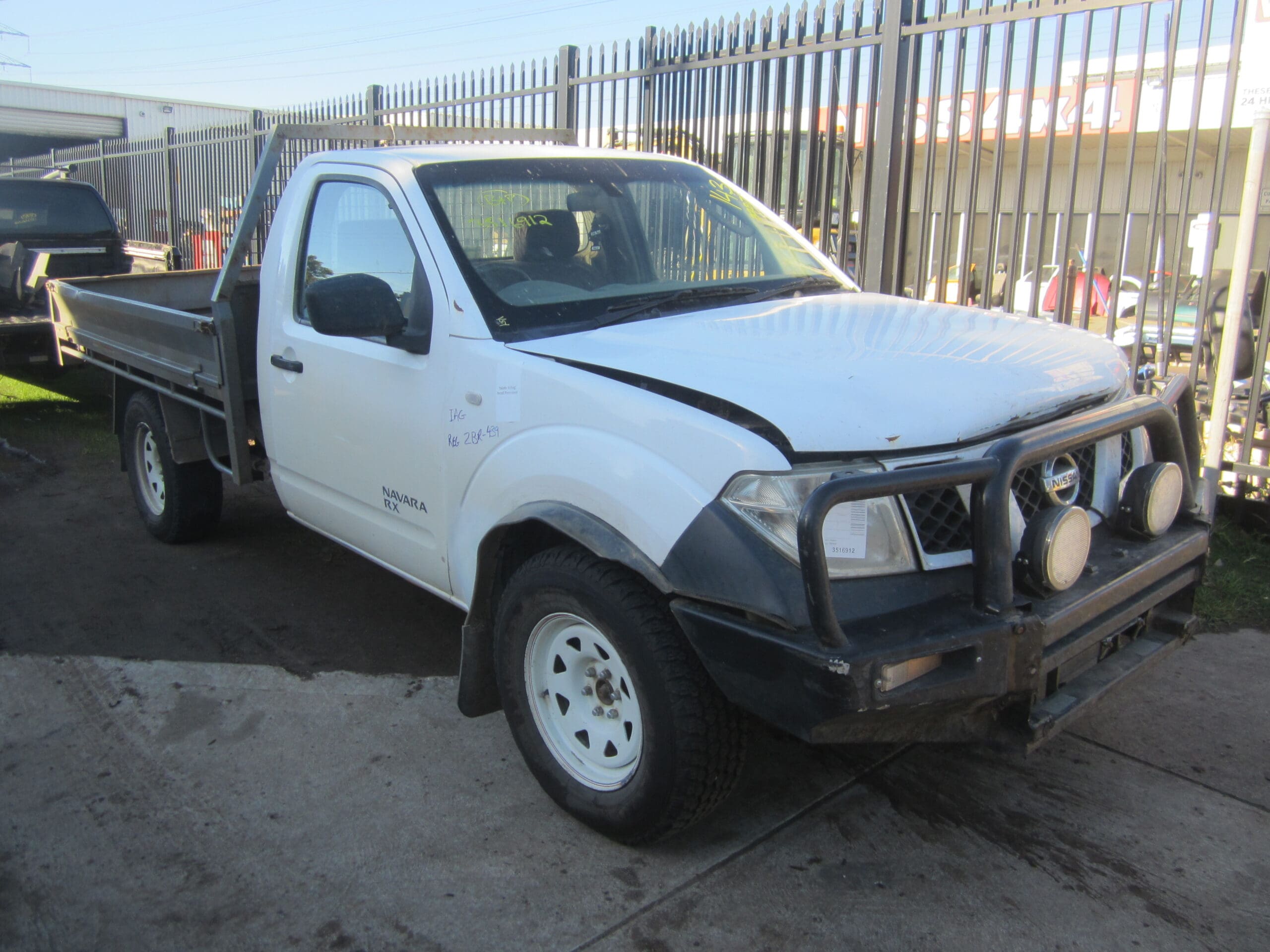NISSAN NAVARA D40 MNT RX SINGLE CAB YD25 TRAY WHITE WRECKING