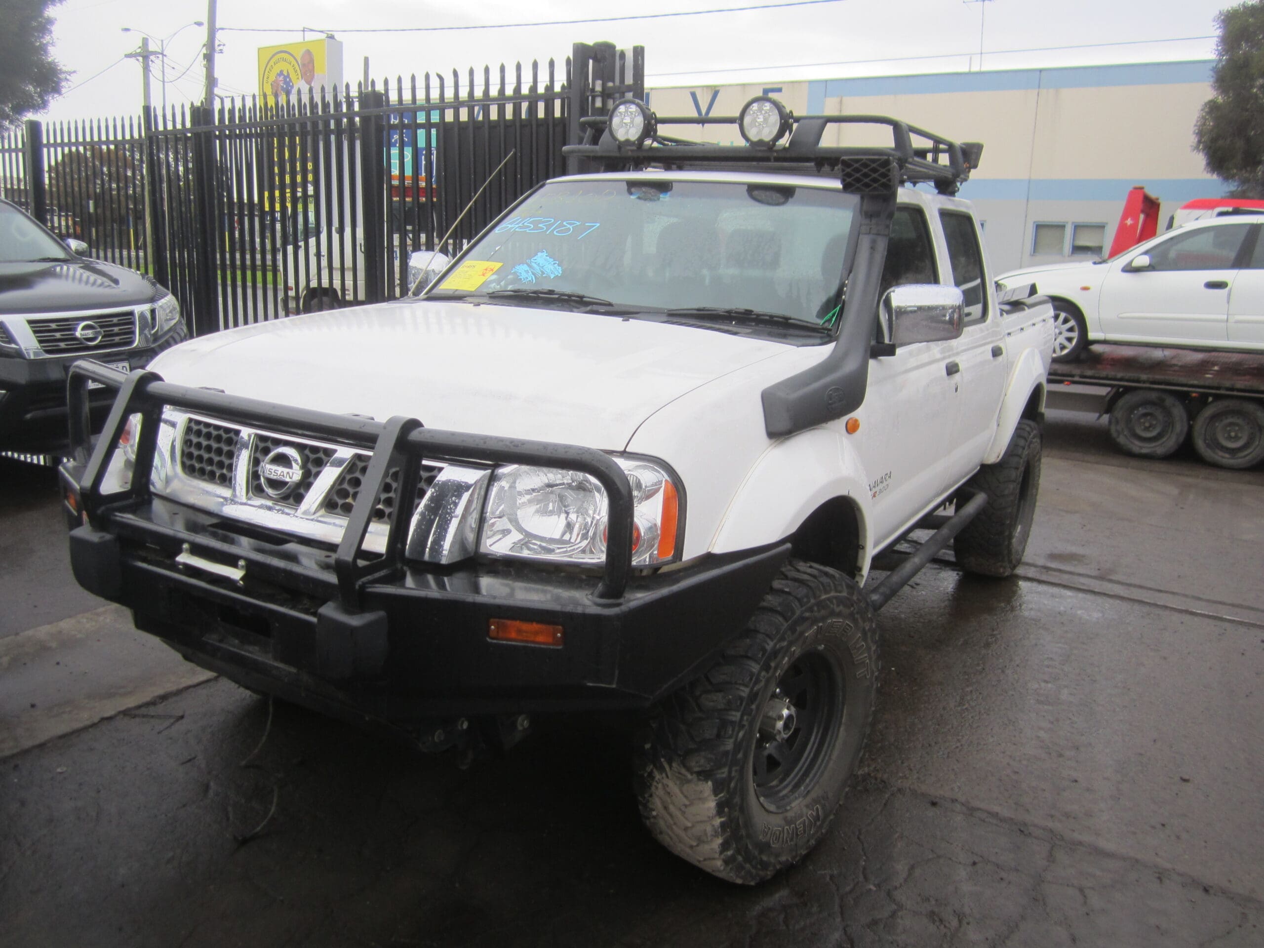 NISSAN NAVARA D22 ST-R ZD30 TURBO DIESEL WHITE 2006 WRECKING