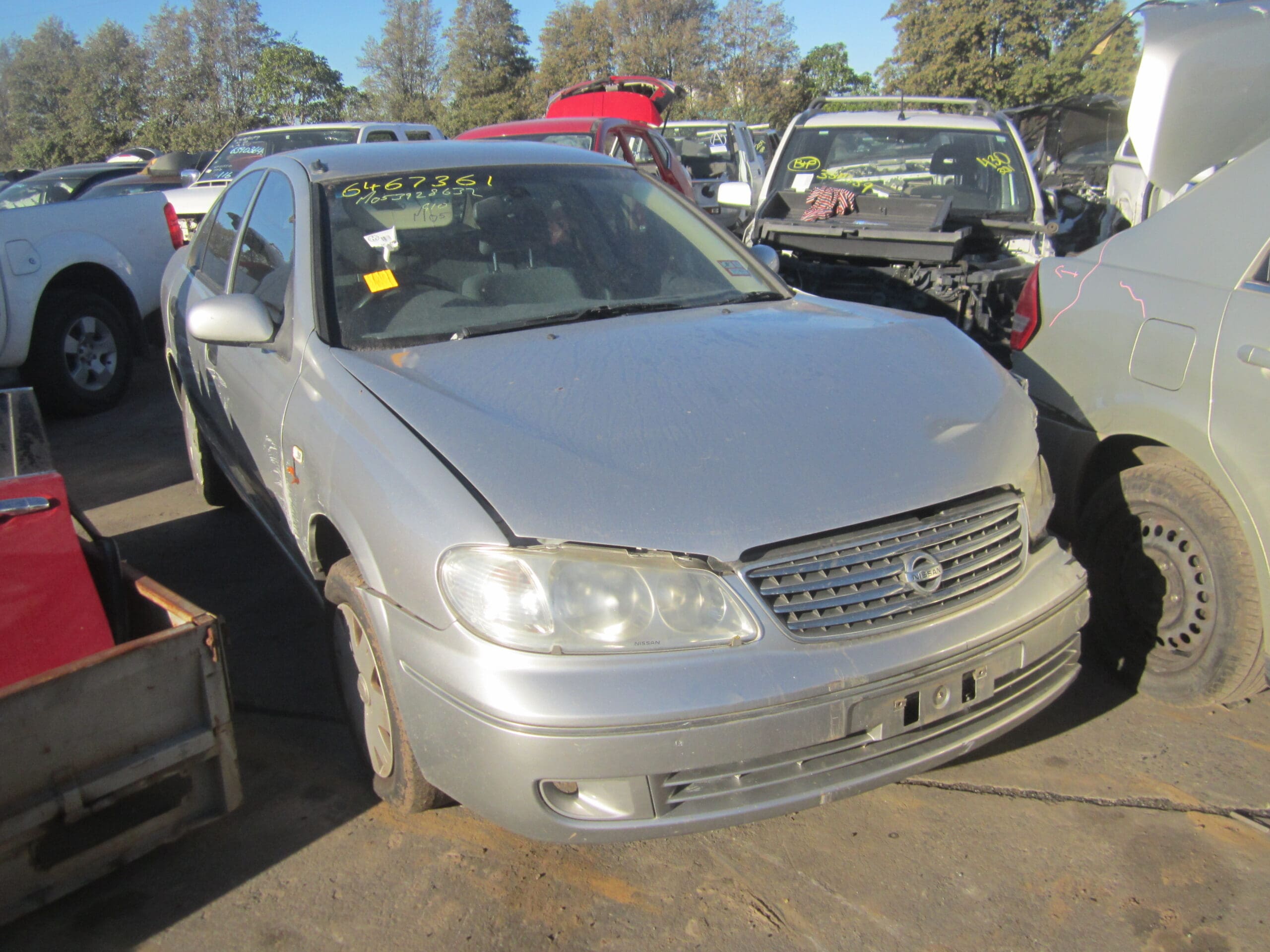 NISSAN N16 SEDAN SILVER 2005 WRECKING