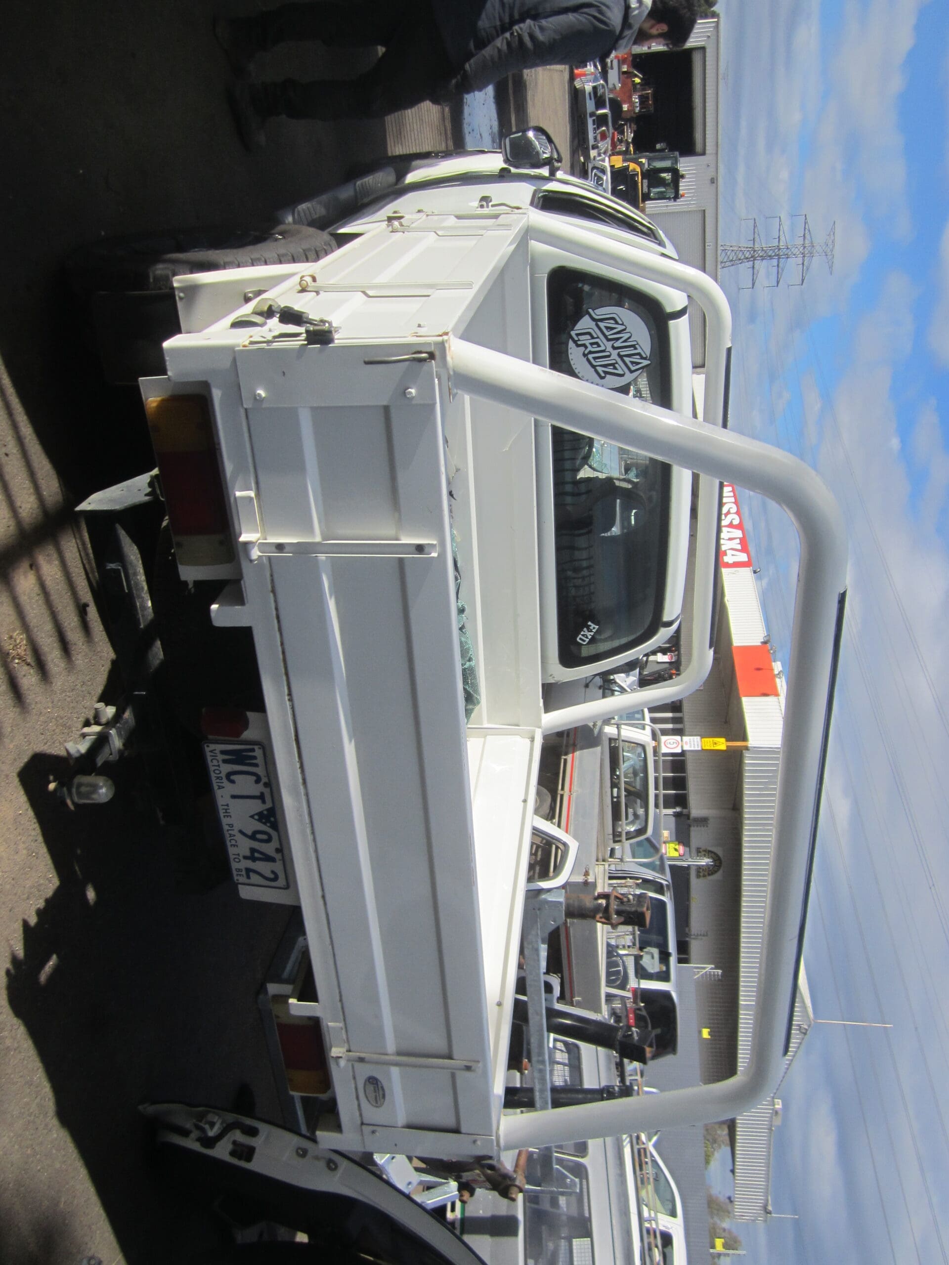 NISSAN NAVARA D40 VSK SPAIN YD25 DIESEL STEEL TRAY WHITE 2007 WRECKING