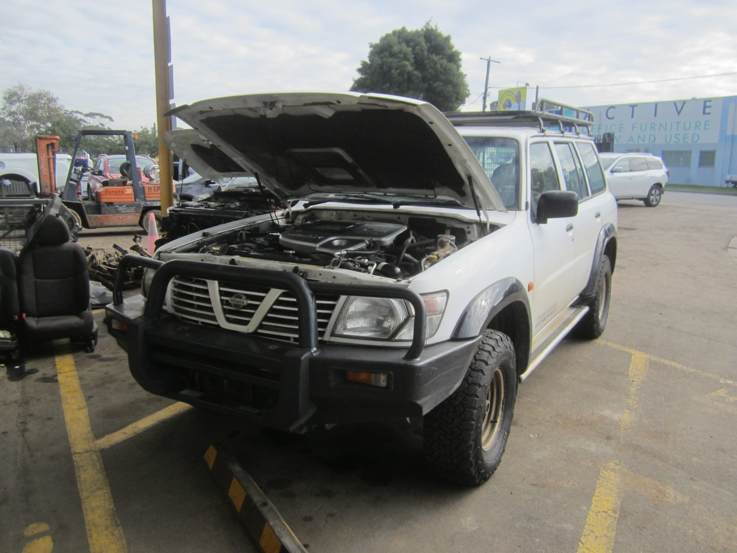 NISSAN PATROL Y61 GU DX WAGON ZD30 DIESEL 2001 WRECKING