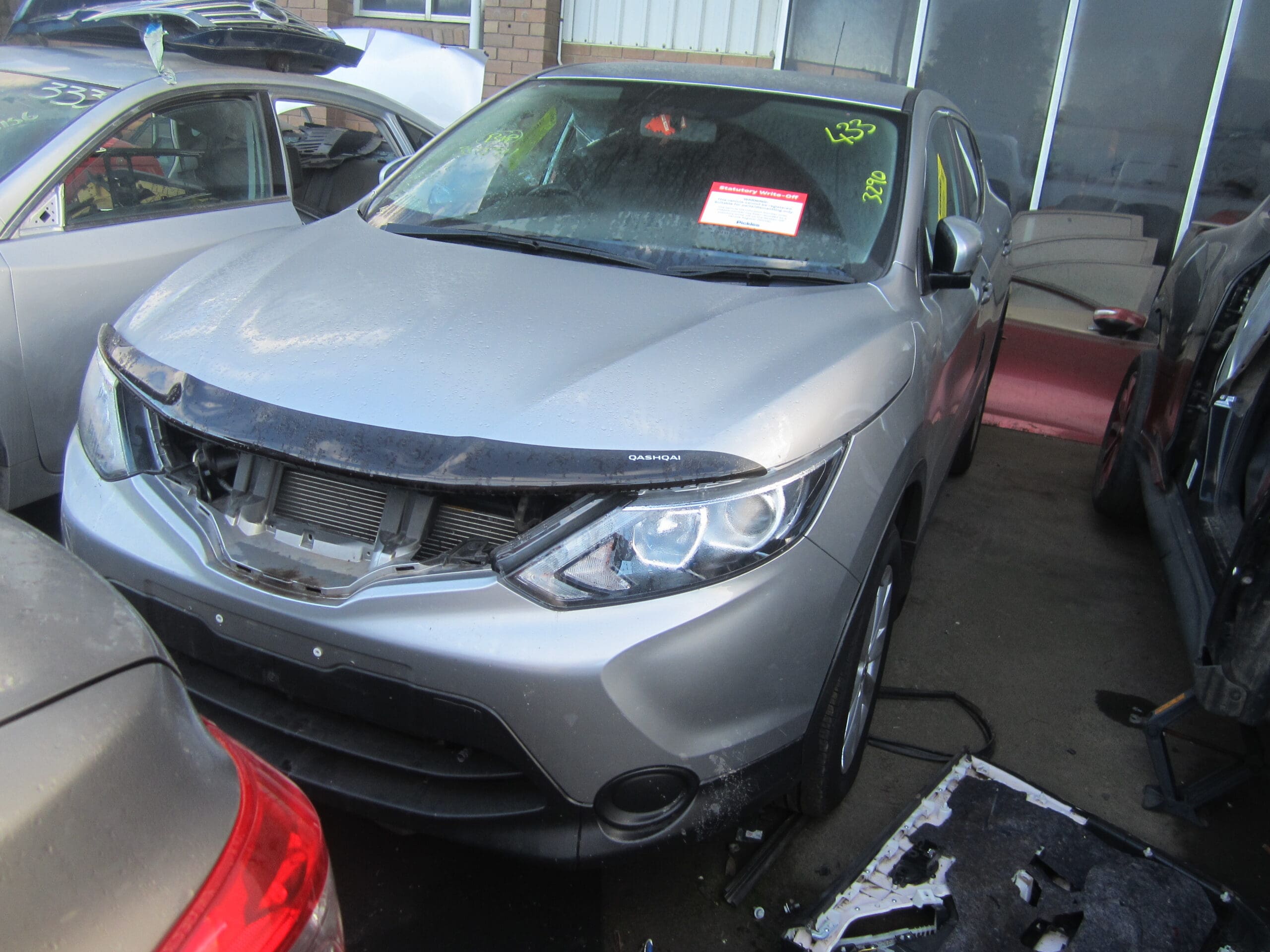 NISSAN QASHQAI J11 ST 2L AUTO SILVER 2015 WRECKING