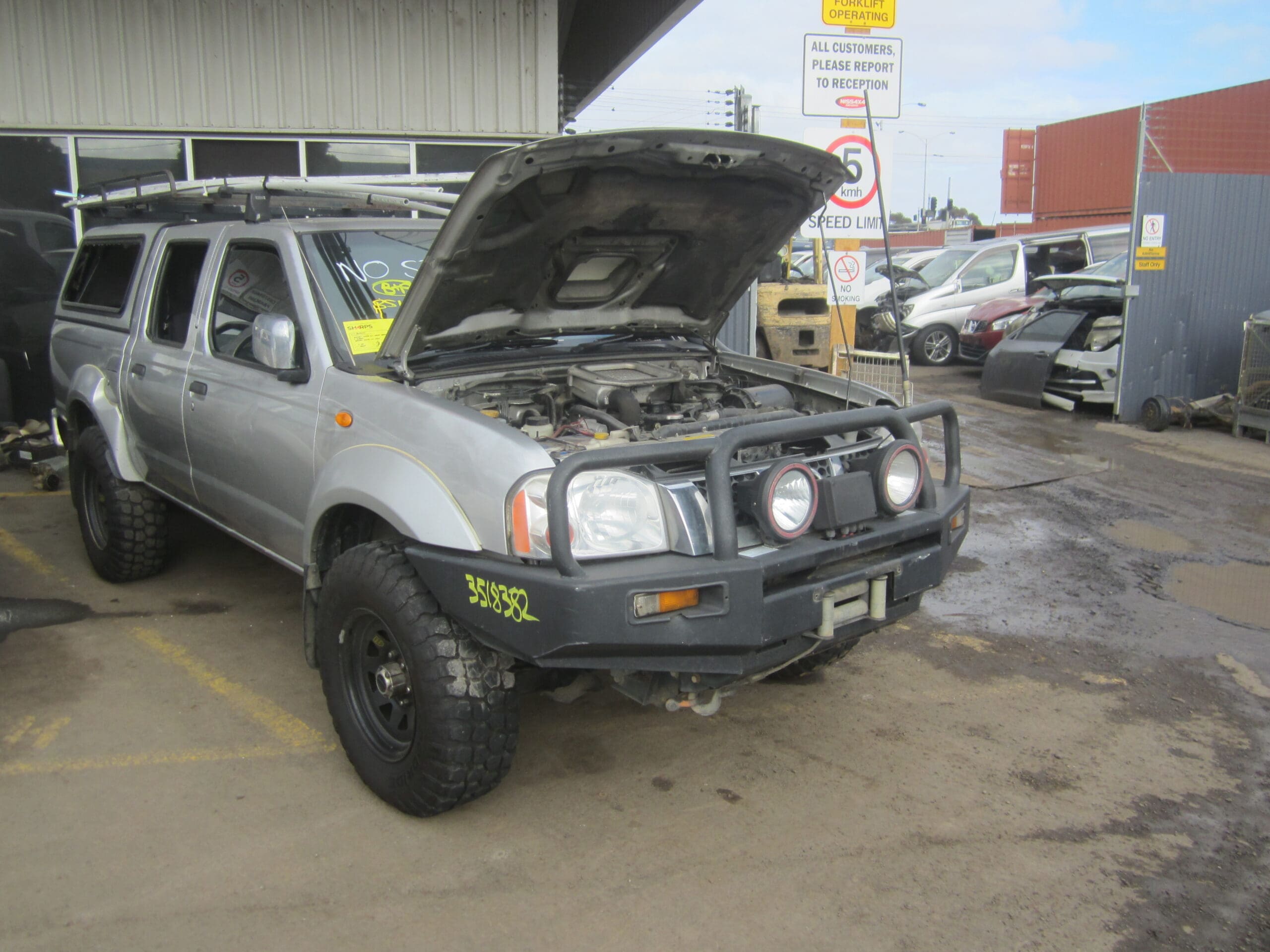 NISSAN NAVARA D22 ST-R DUALCAB YD25 DIESEL 4X4 SILVER 2009 WRECKING